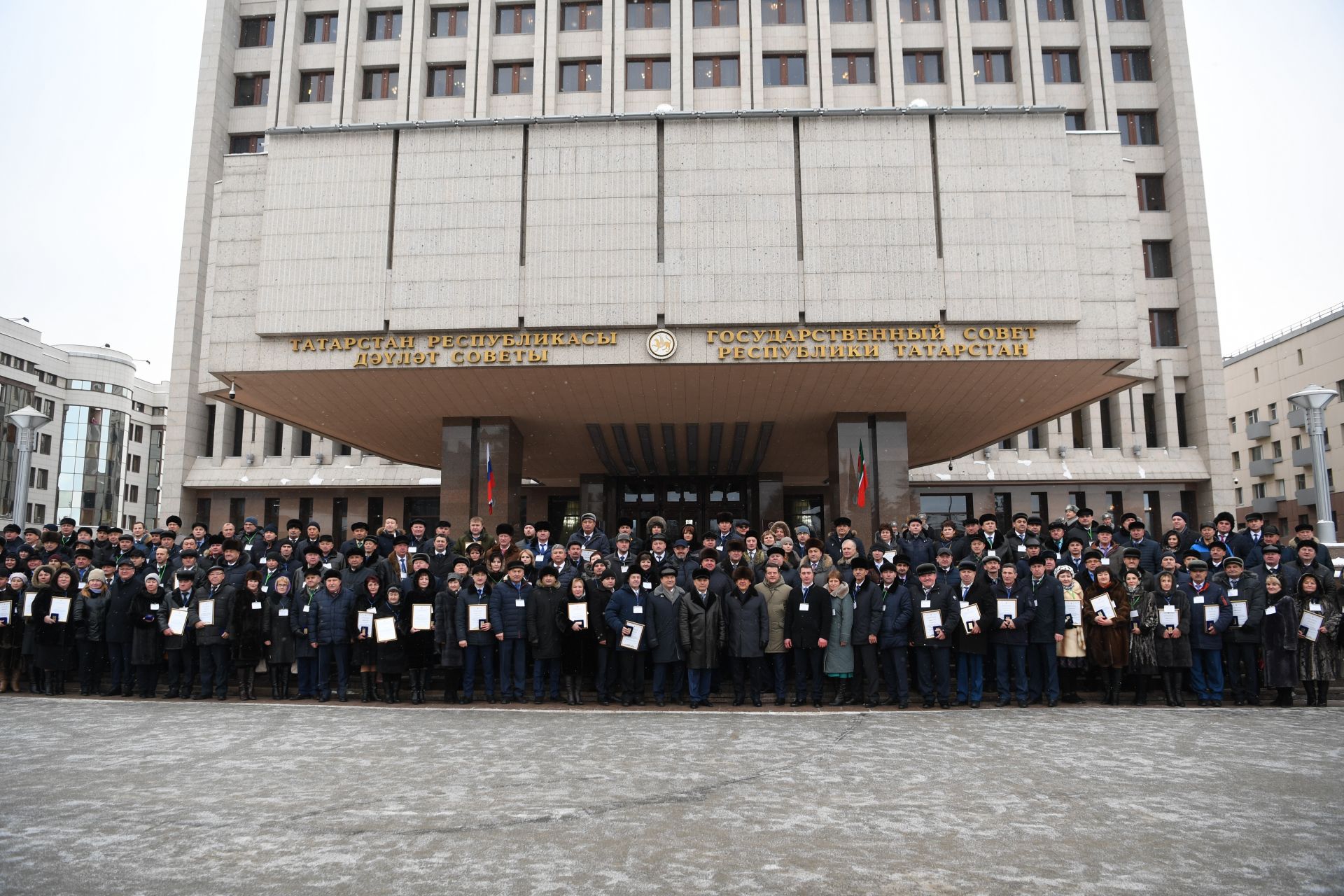 Мензелинскому району выделили два автобуса для перевозки детей