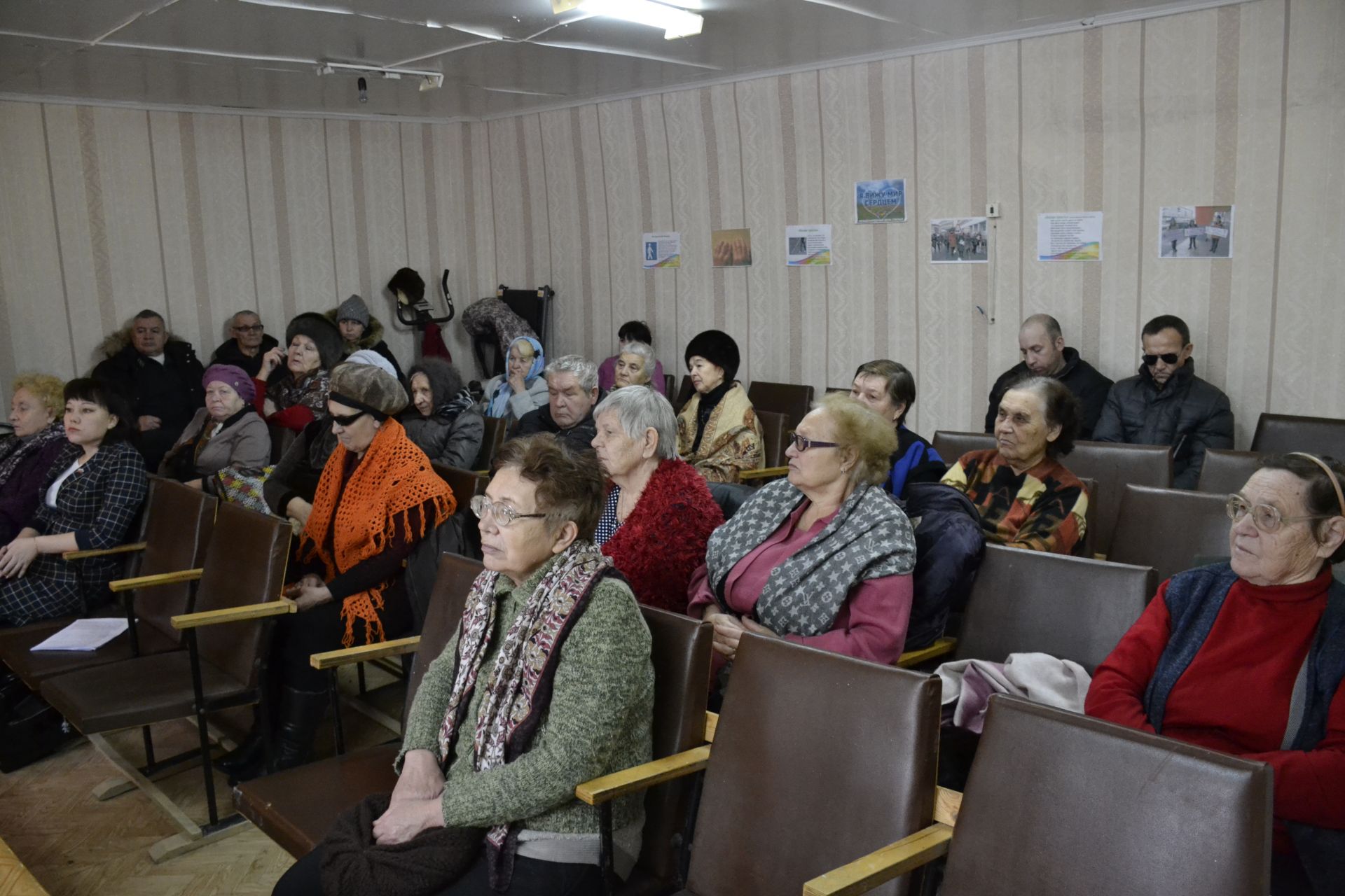 В рамках декады инвалидов участники «круглого стола» обсудили актуальные вопросы