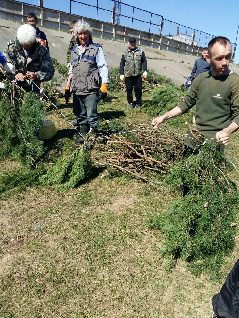 В Мензелинске прошла экологическая акция "Рыбе- быть!"