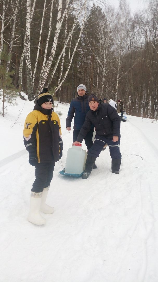 В Рус. Мушуге народу очень много сегодня