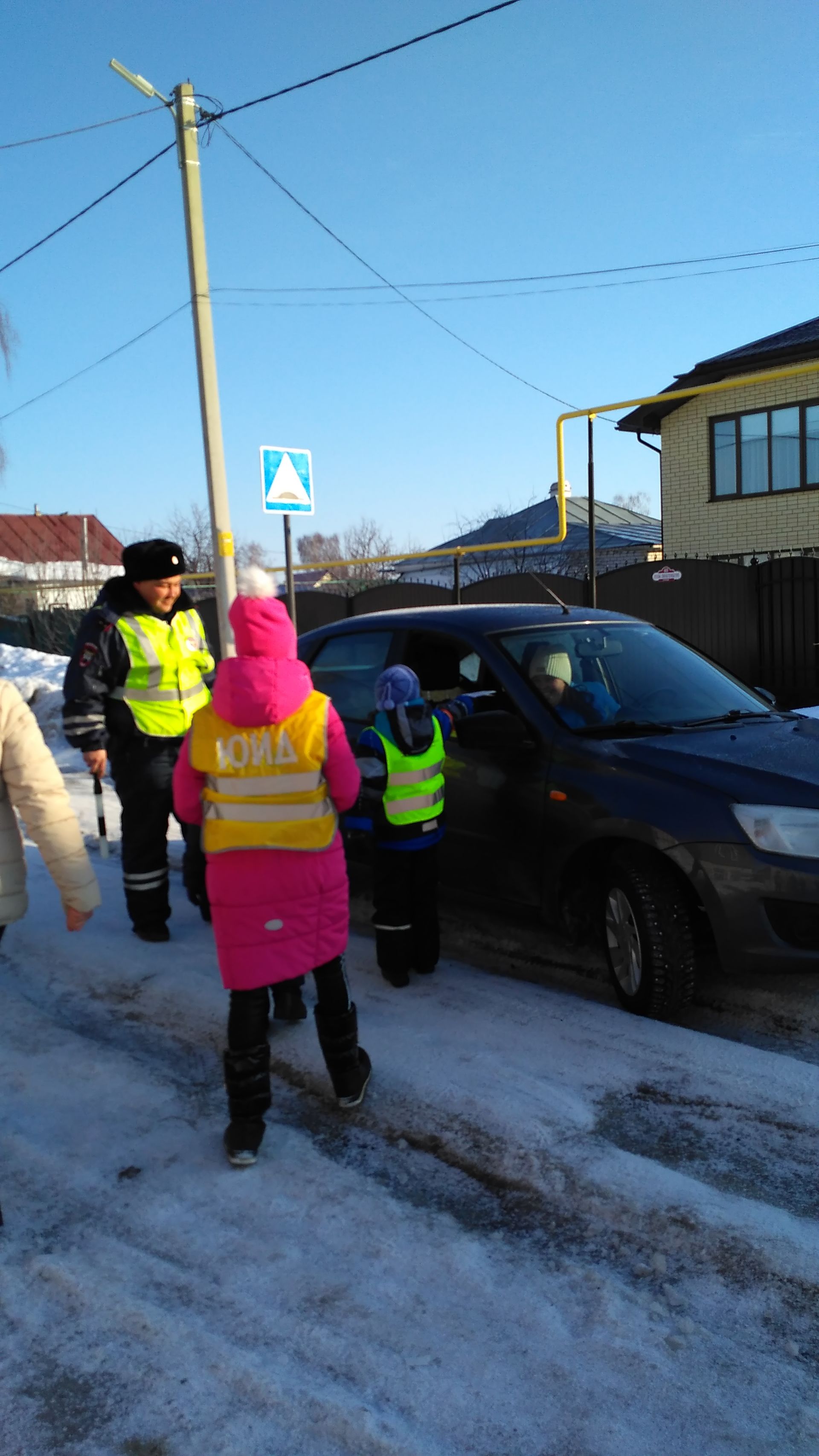 Жителям Мензелинска напомнили правила дорожного движения