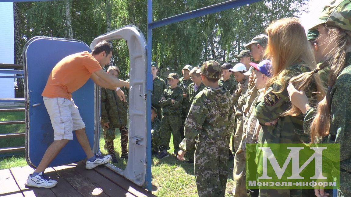 Девятый год подряд ведёт свою работу военно-патриотический палаточный лагерь "Растим патриотов" города Мензелинск