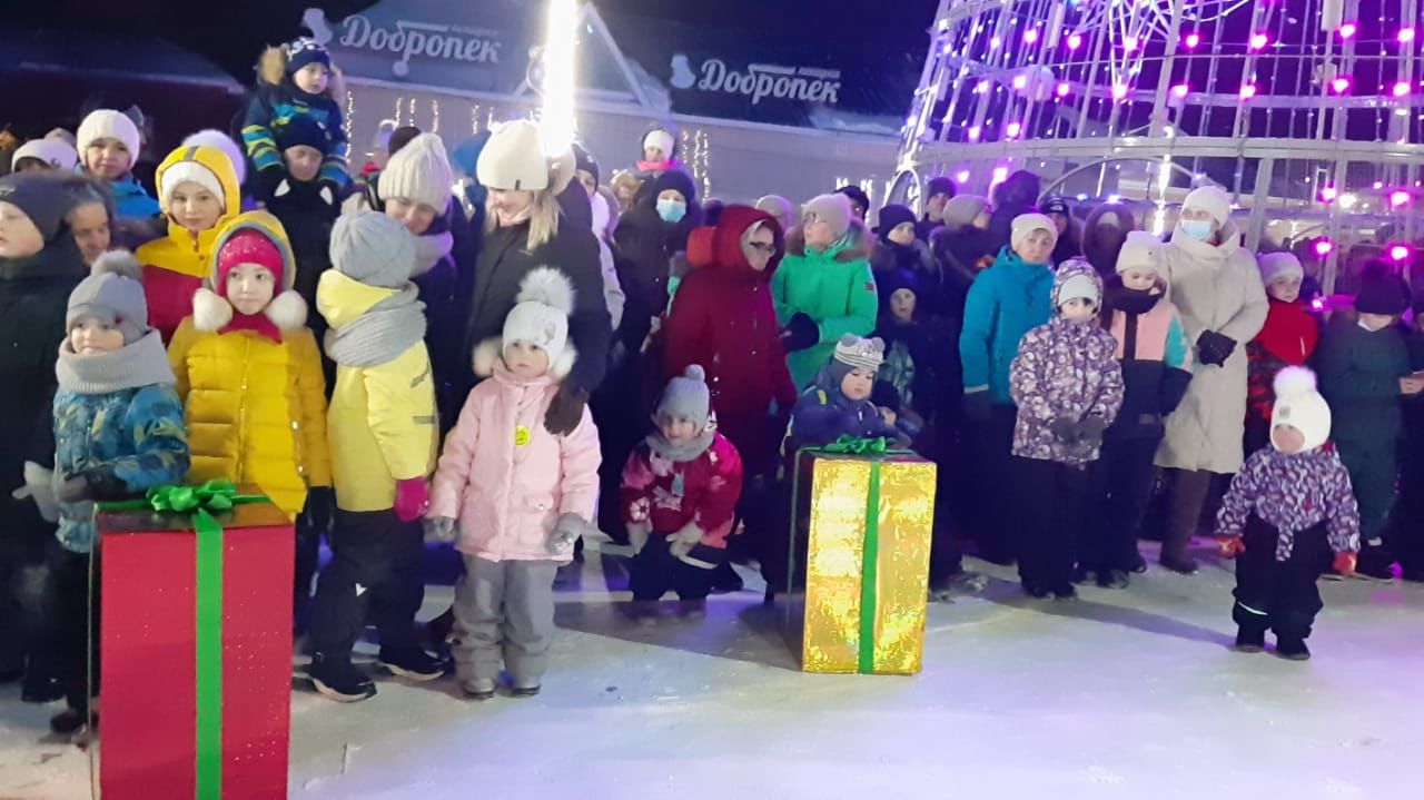 В Мензелинске прогремел новогодний салют