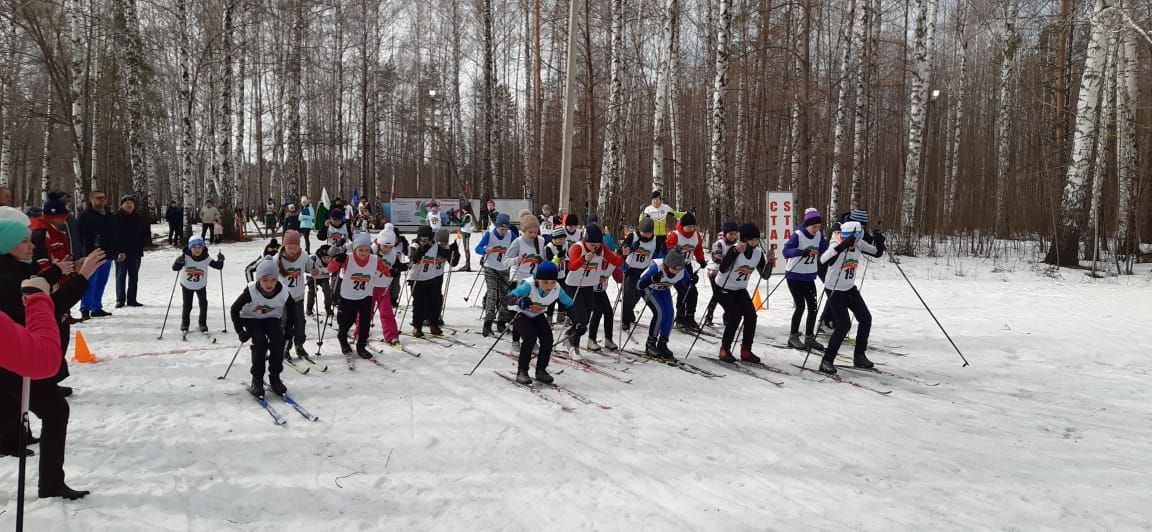 В Мензелинске закрыли лыжный сезон