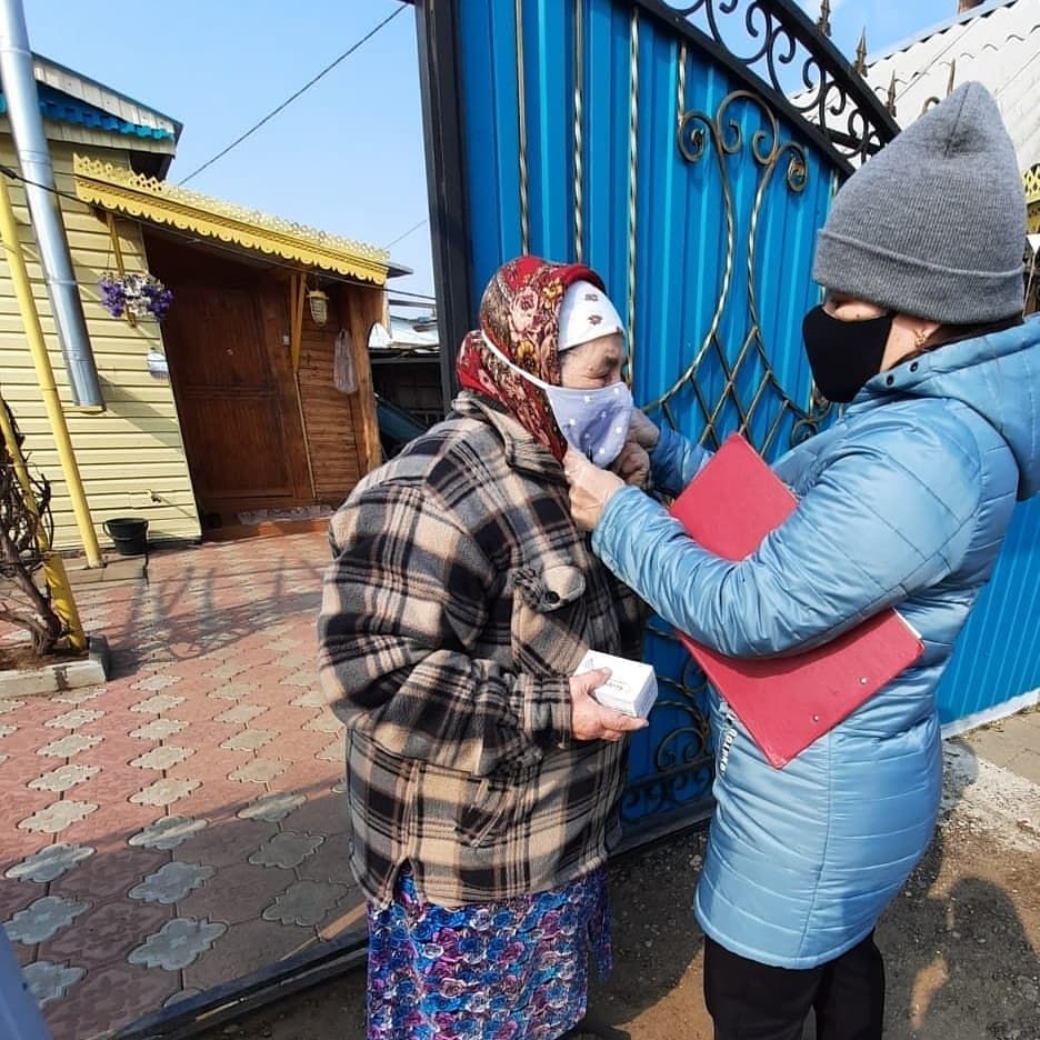 Малообеспеченные семьи в Мензелинском районе получили бесплатные маски