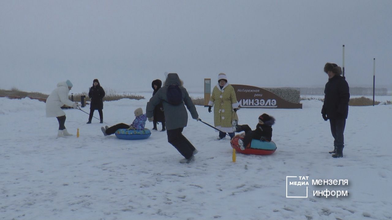 В Мензелинске пошел третий день нового календарного года