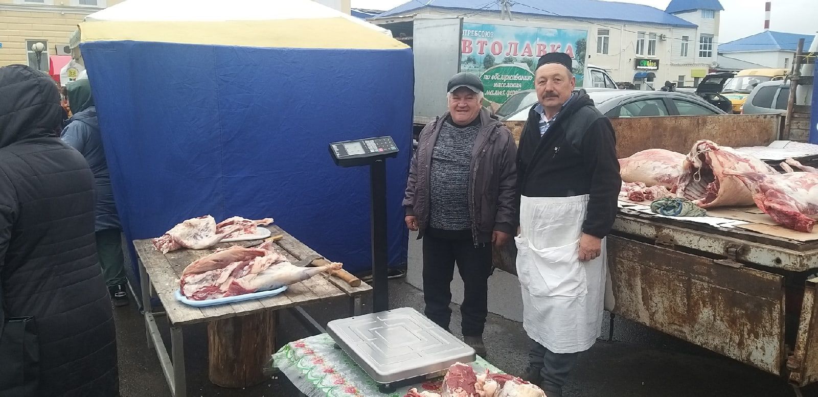 На Мензелинской ярмарке каждый желающий приобрел товар