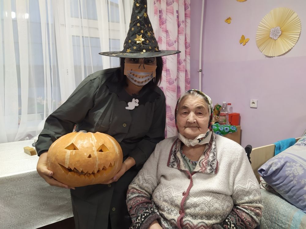 В Мензелинском доме-интернате организовали Halloween