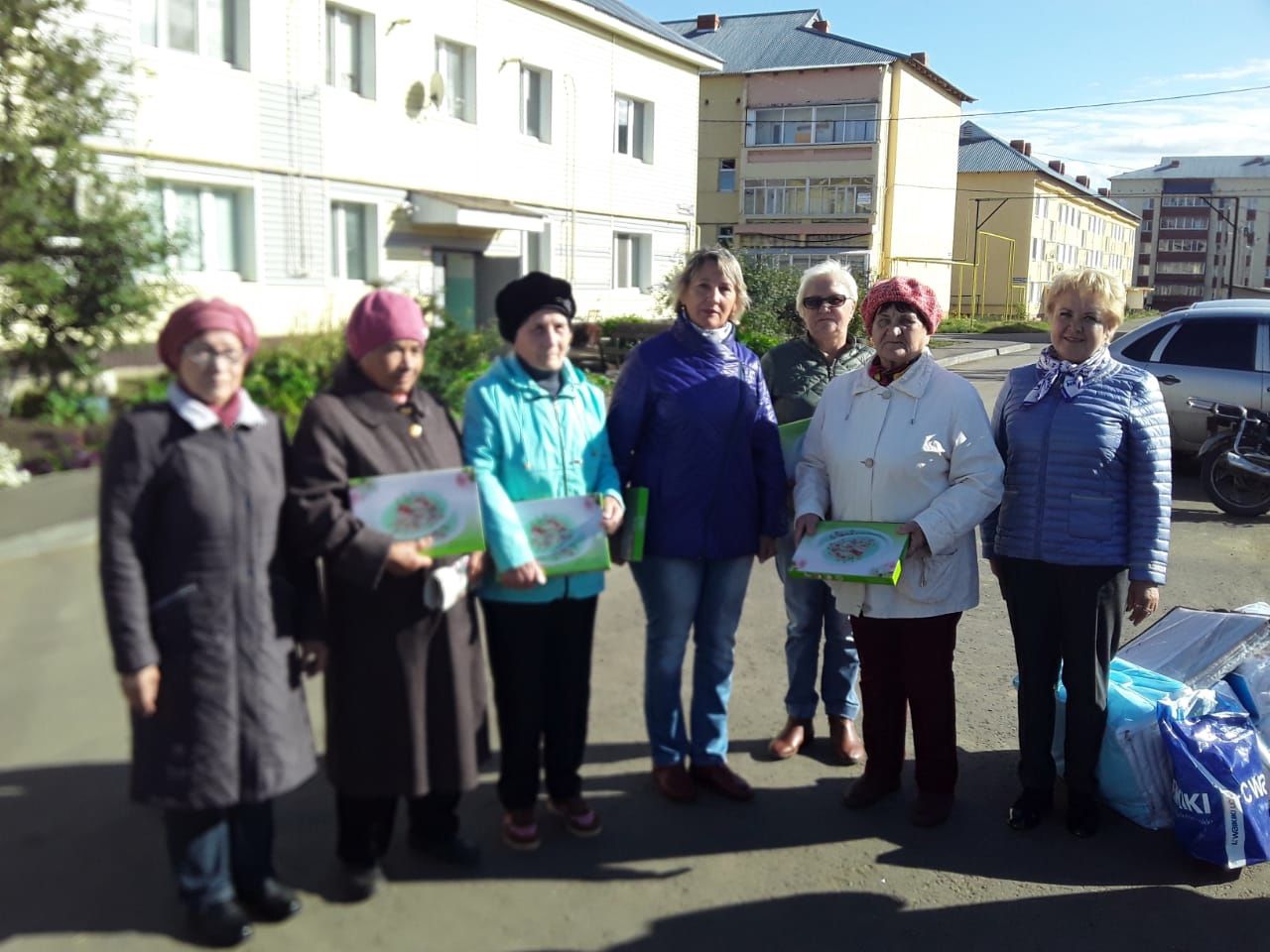 В Мензелинске прошел праздник дружного двора