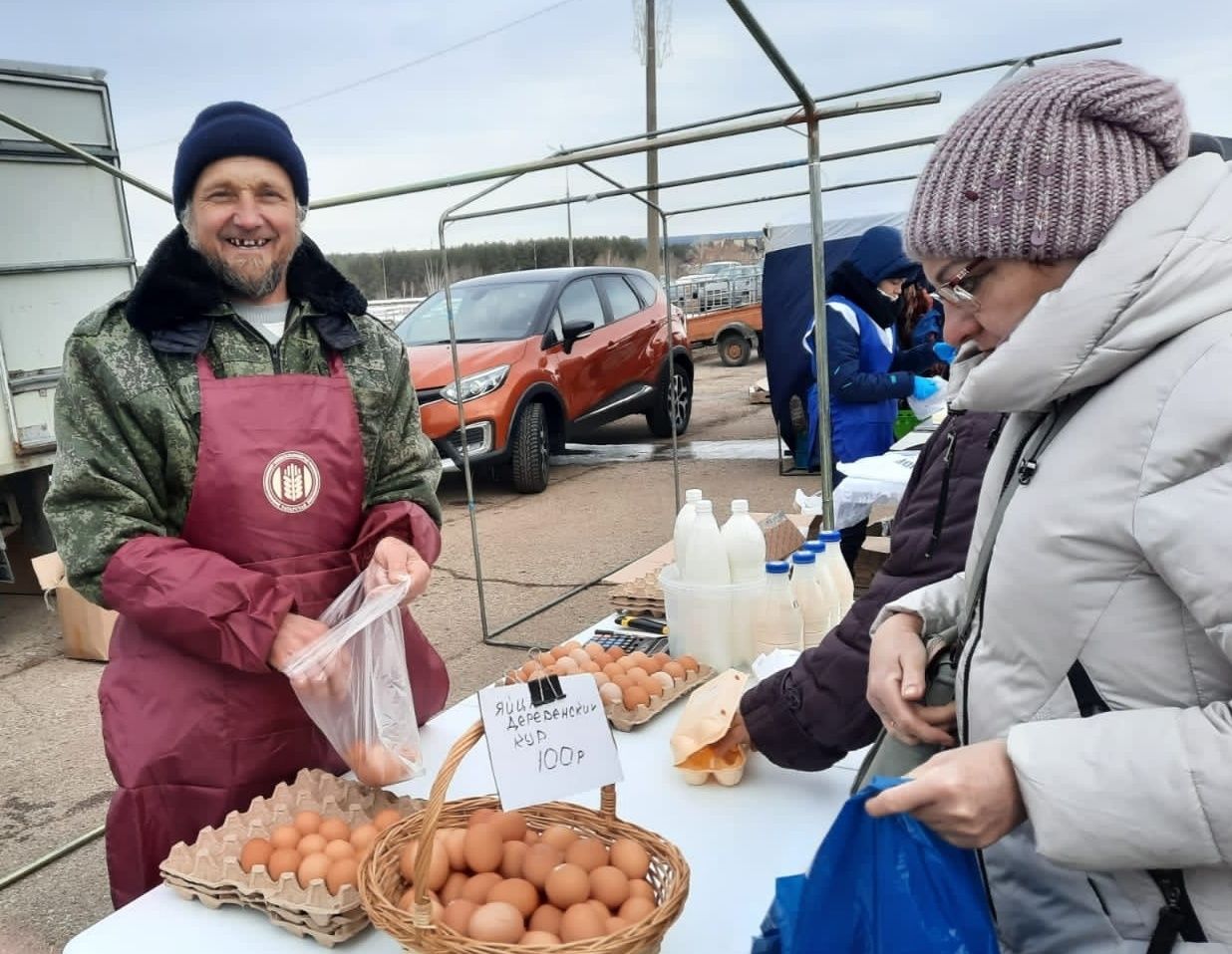 Представители Мензелинского района продолжают принимать участие в ярмарках, проводимых в Набережных Челнах