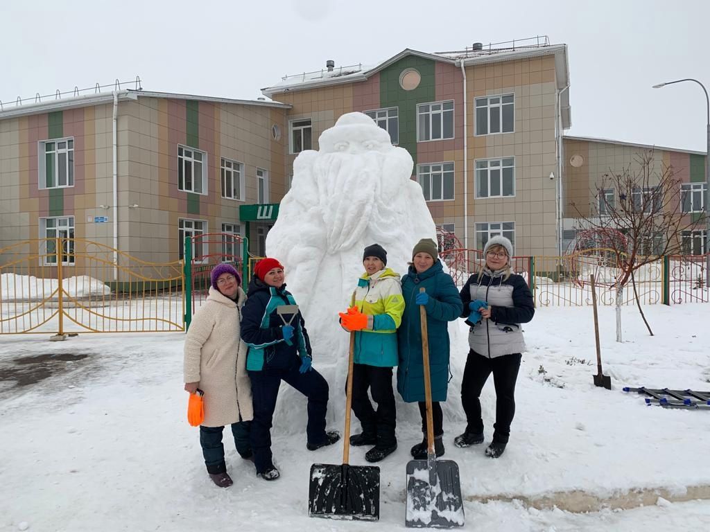 Мензелинск готовится к встрече Нового года