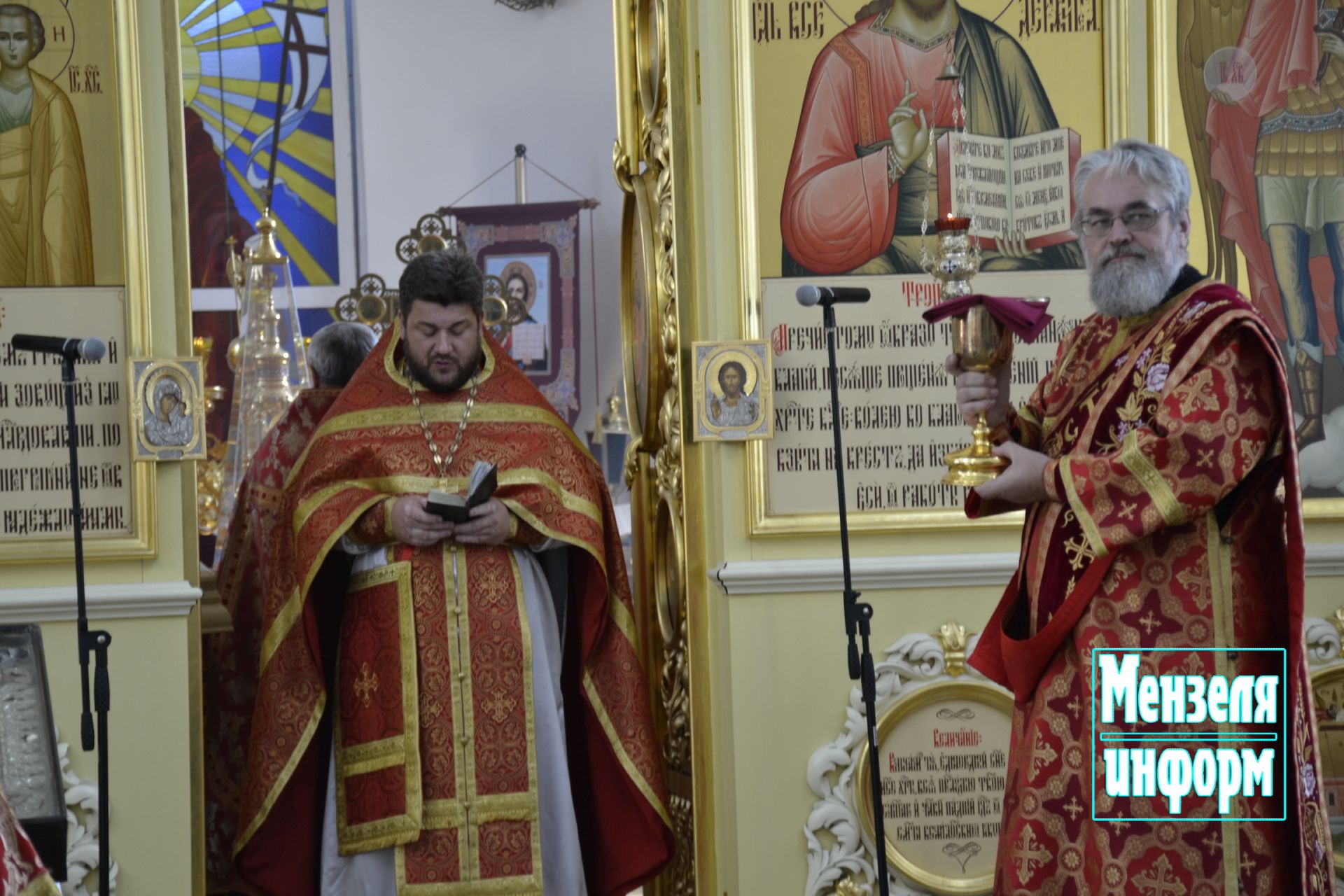 В Мензелинске наградили меценатов, внесших вклад в обновление Никольского кафедрального собора