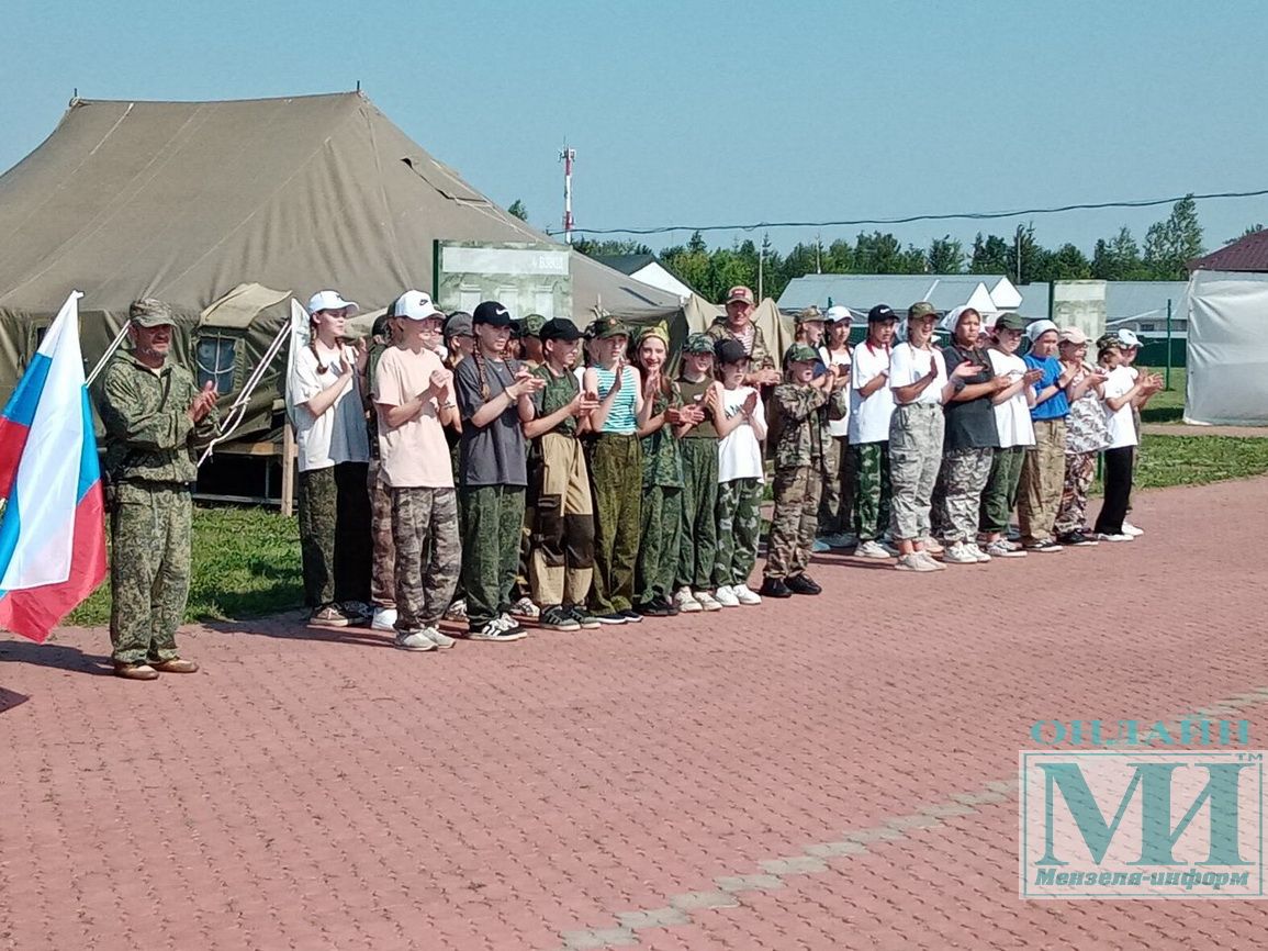 В третьей смене военно-патриотического лагеря «Растим патриотов» командиром отряда работает участник СВО