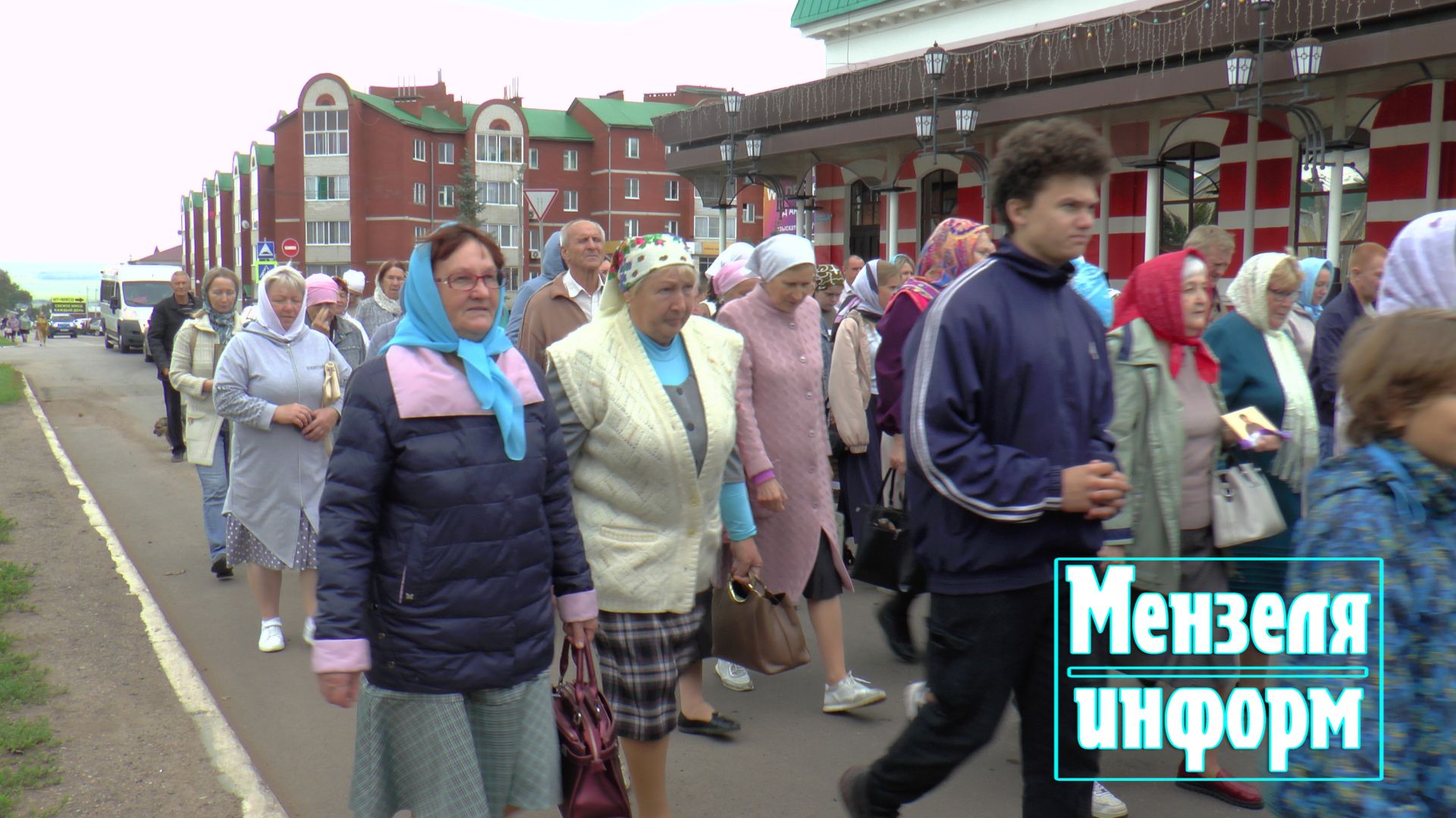 В Мензелинске в День памяти преподобномученицы Маргариты прошло праздничное богослужение и крестный ход