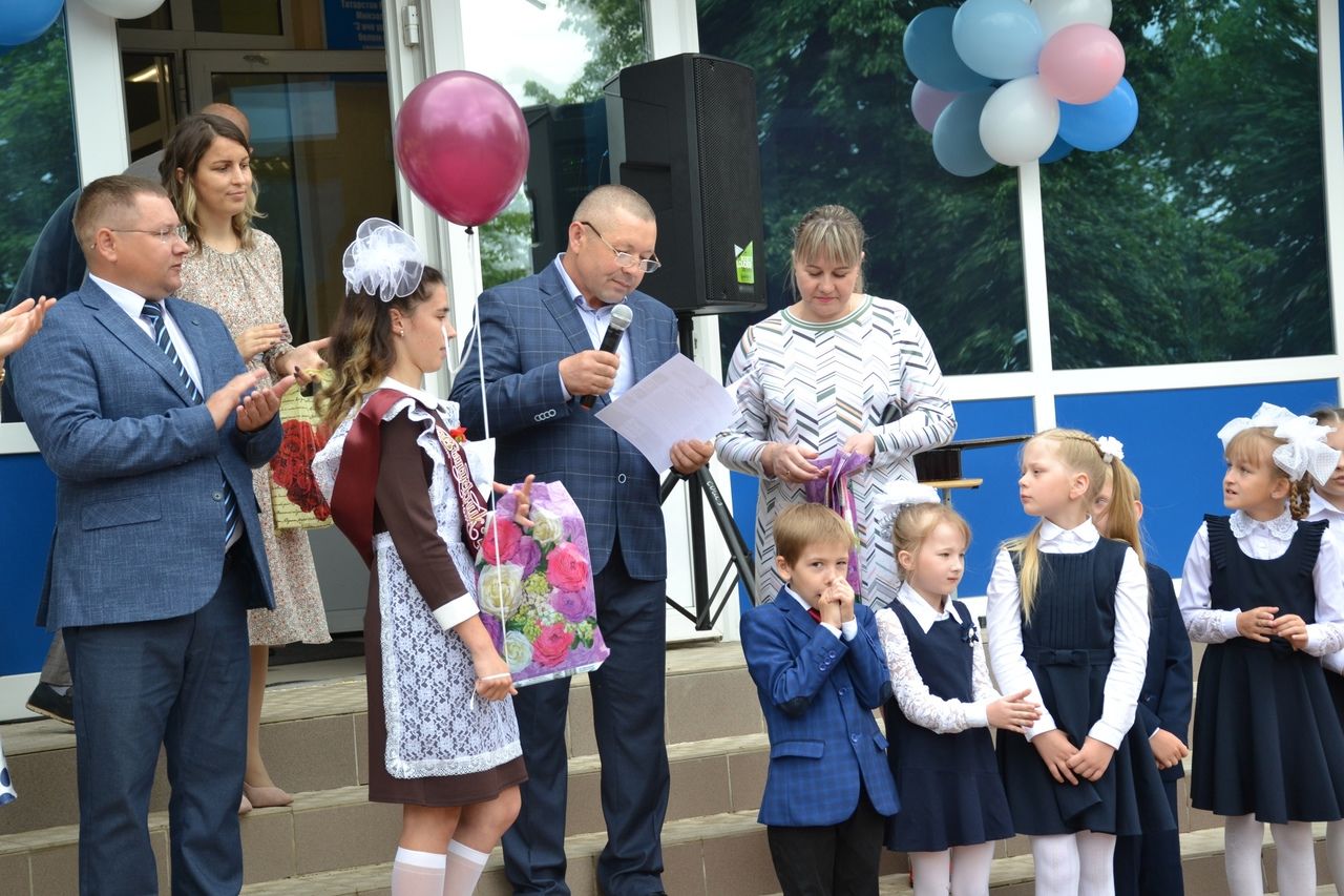 Последний звонок в СОШ №3 города Мензелинск