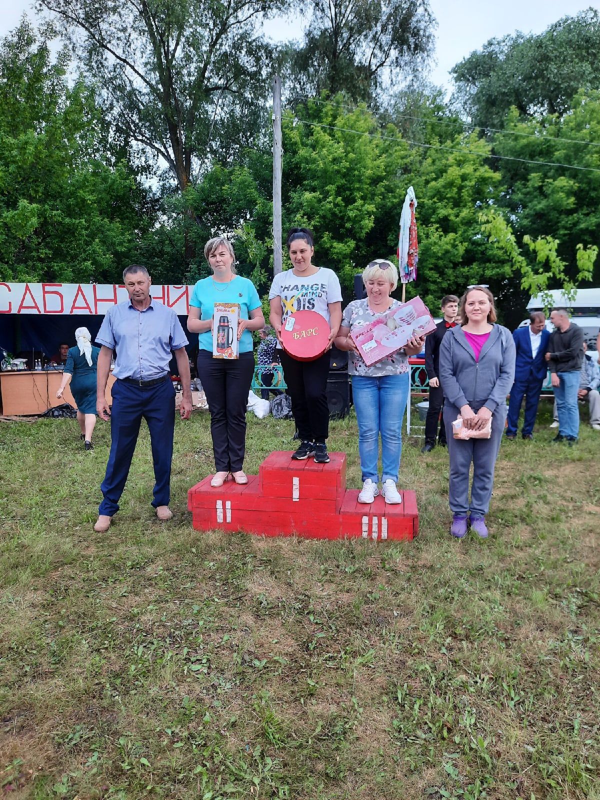 Замыкающий в этом году в Мензелинском районе Сабантуй состоялся в селе Аю