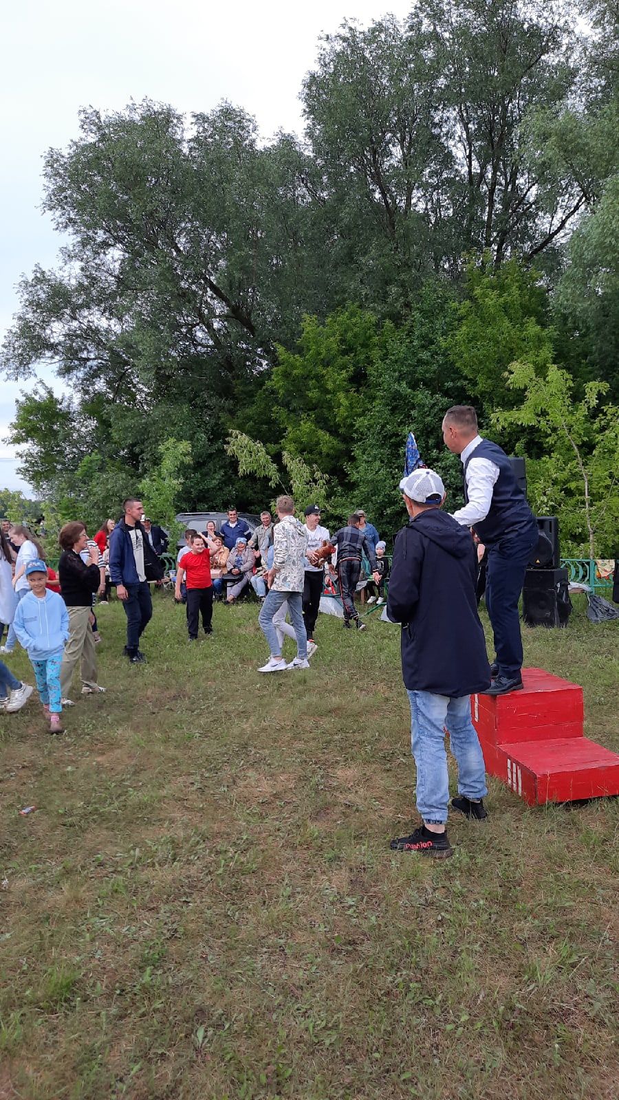 Замыкающий в этом году в Мензелинском районе Сабантуй состоялся в селе Аю