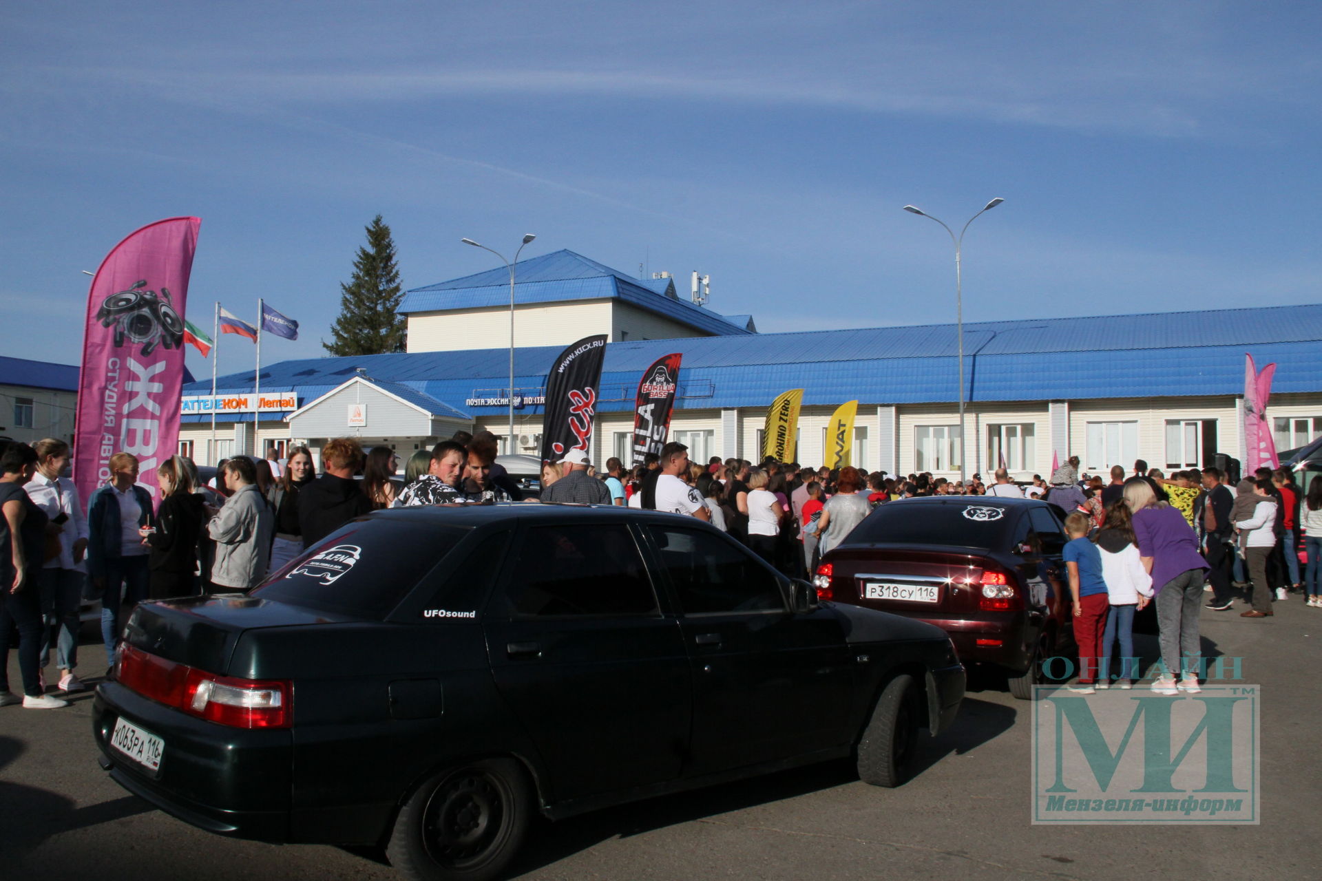 В честь Дня Республики впервые в Мензелинске прошел фестиваль “Автозвук”