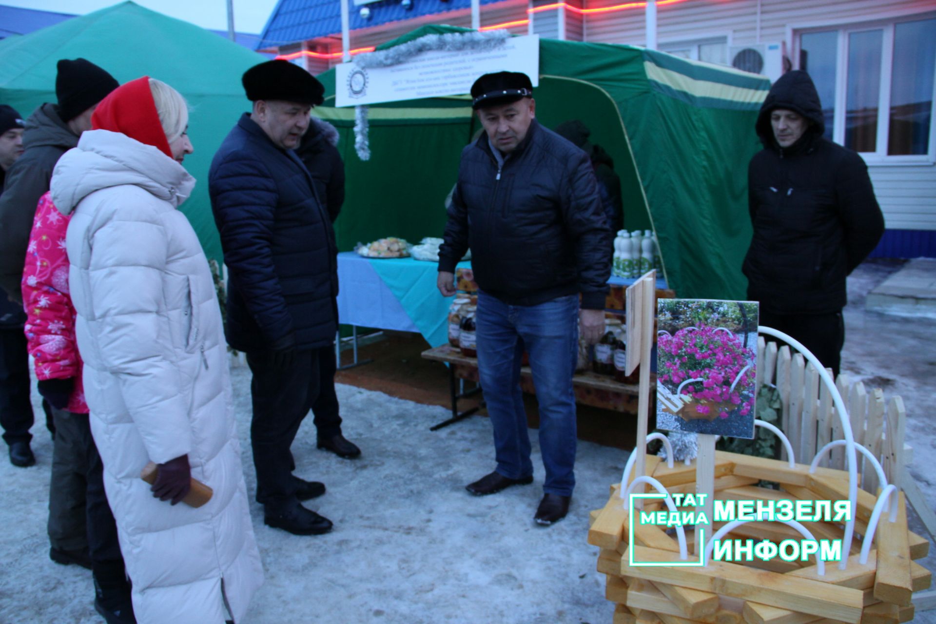 Предновогодняя ярмарка в  Мензелинске