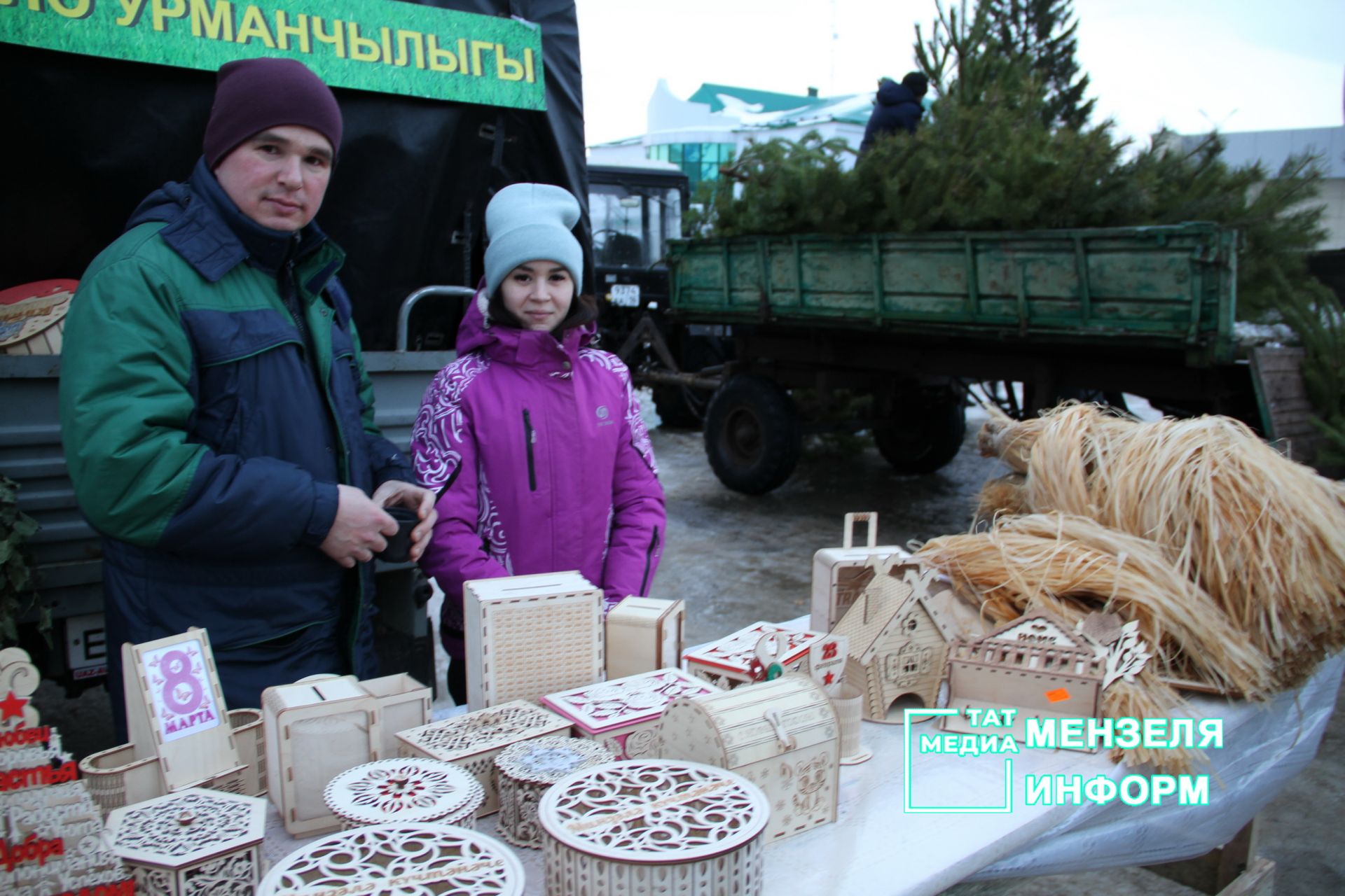 Предновогодняя ярмарка в  Мензелинске