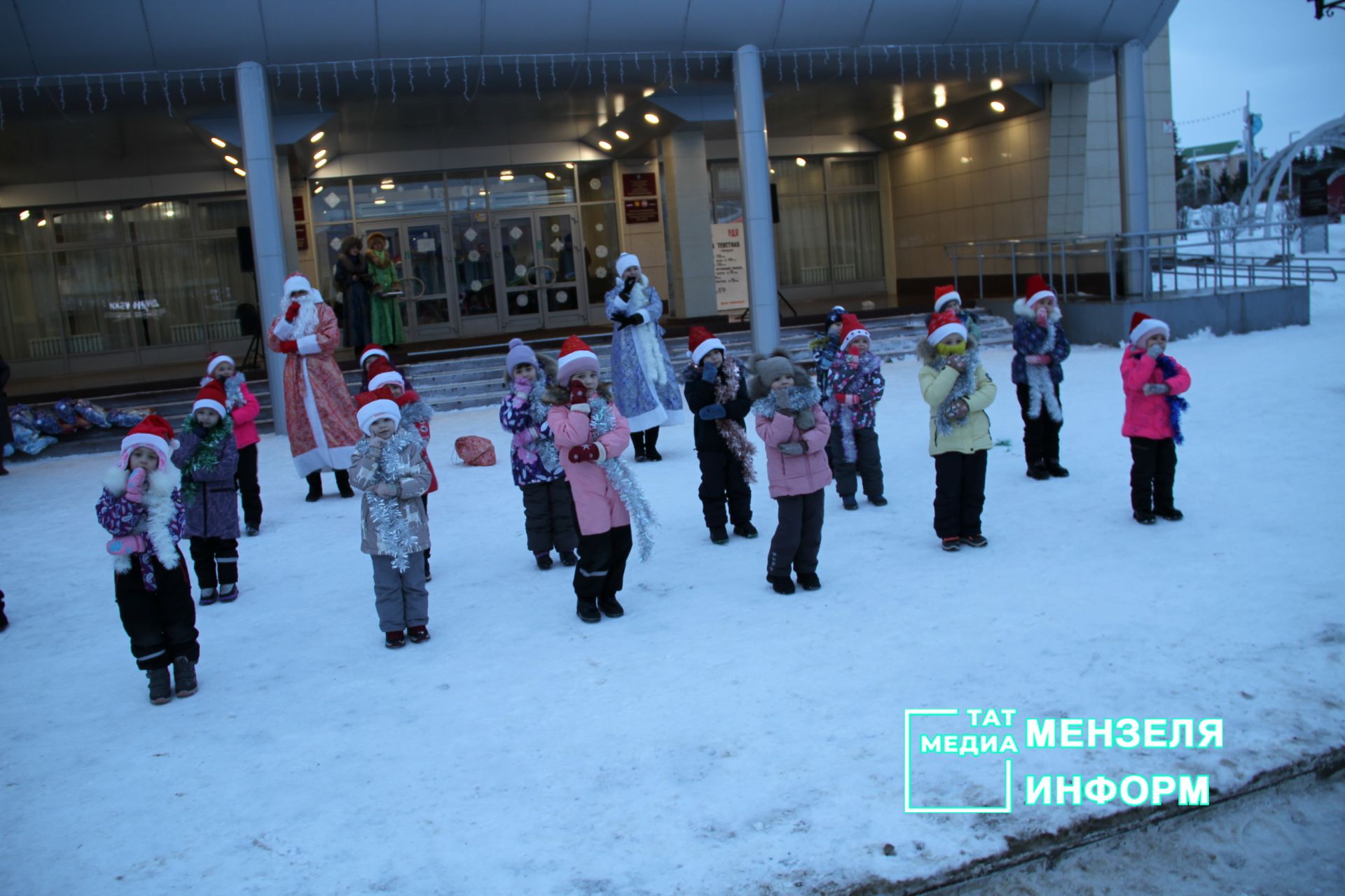 Предновогодняя ярмарка в  Мензелинске