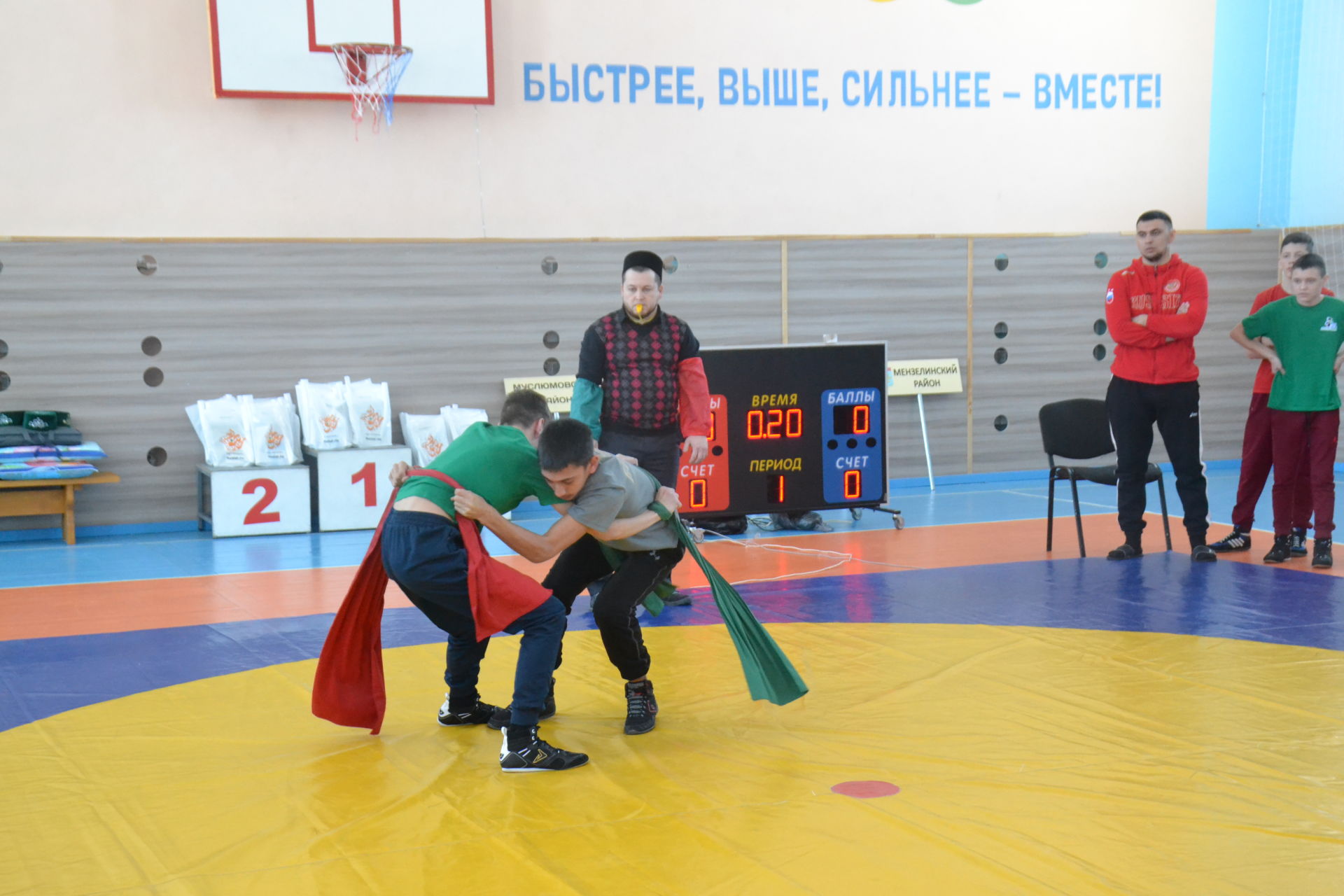 Мгновения межрайонного турнира на призы Мензелинской мечети