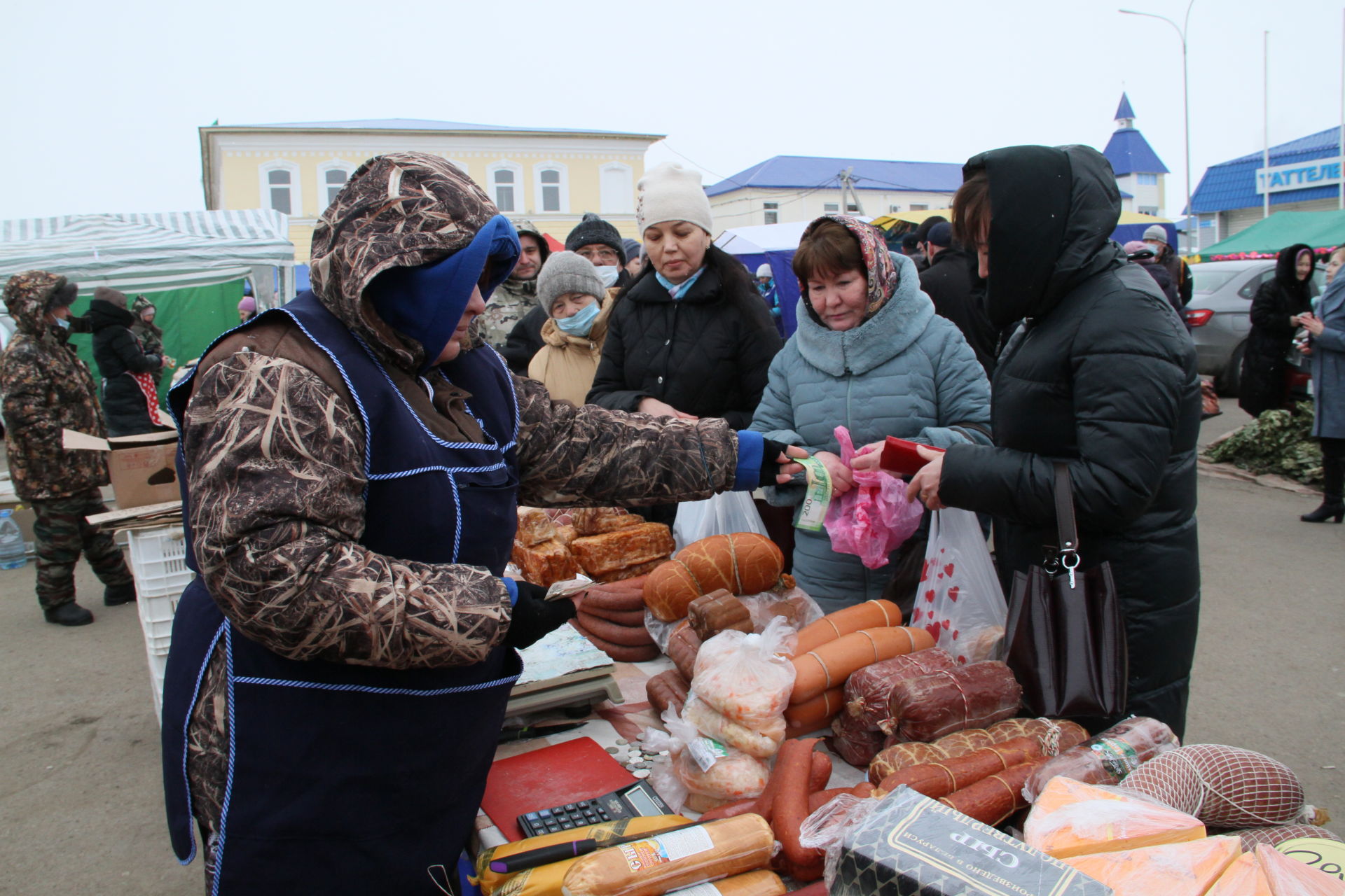 Ярмарка в Мензелинске, посвященная Международному женскому дню и Масленице