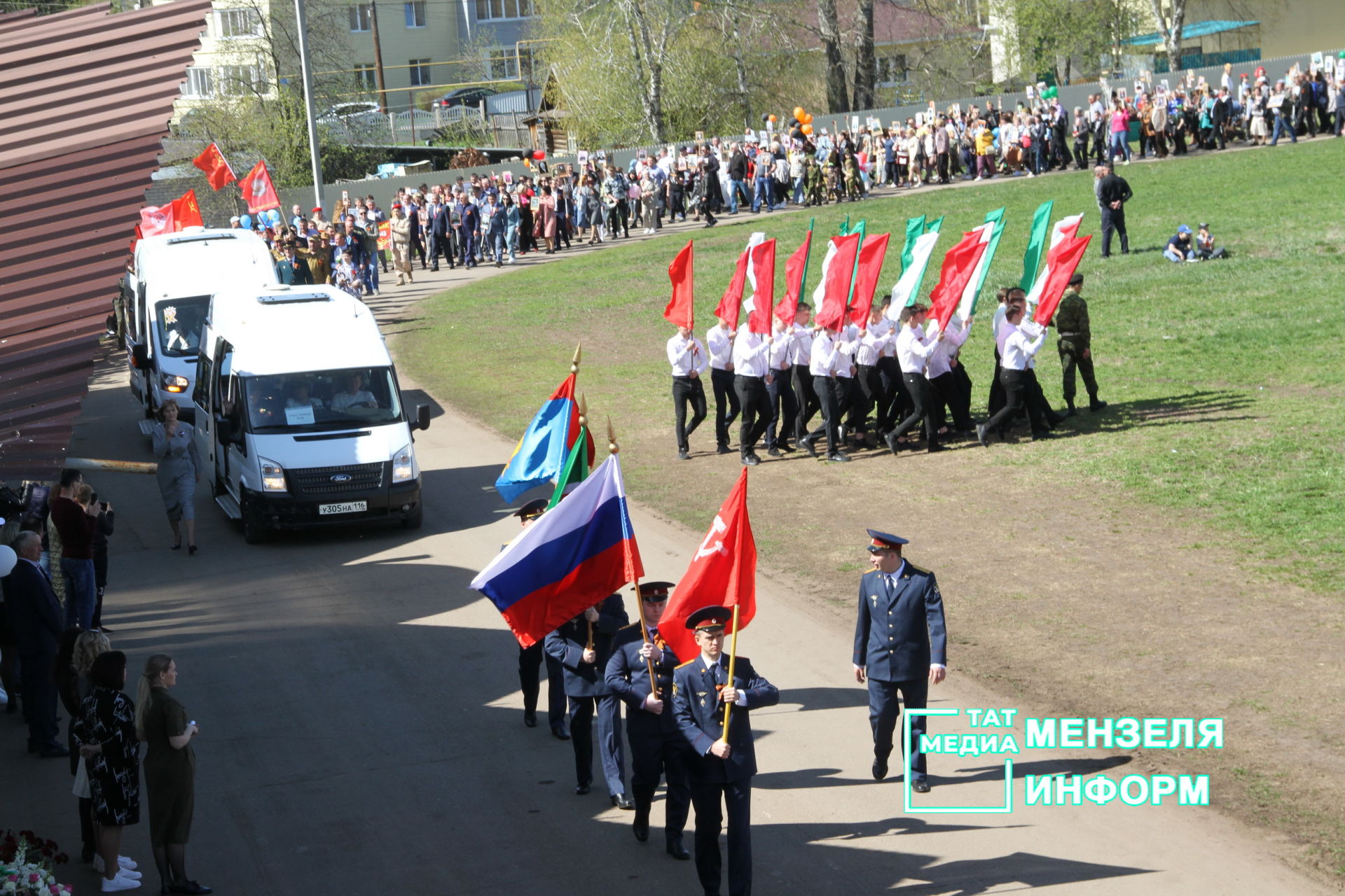 Строевая подготовка и награждение победителей на Параде Победы в Мензелинске