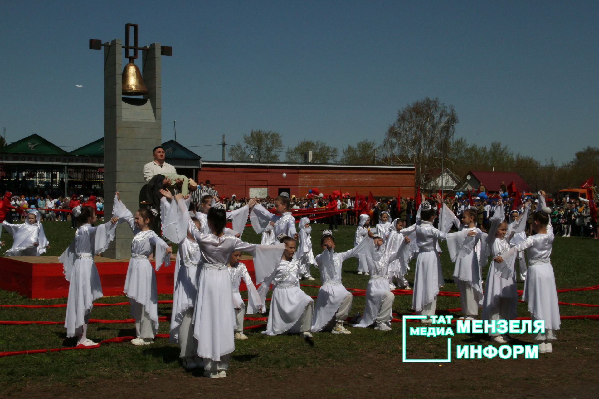 Театрализованное представление в честь Дня Победы в Мензелинске