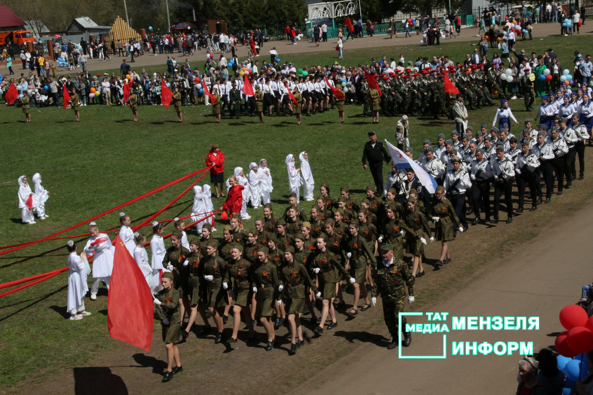 Строевая подготовка и награждение победителей на Параде Победы в Мензелинске