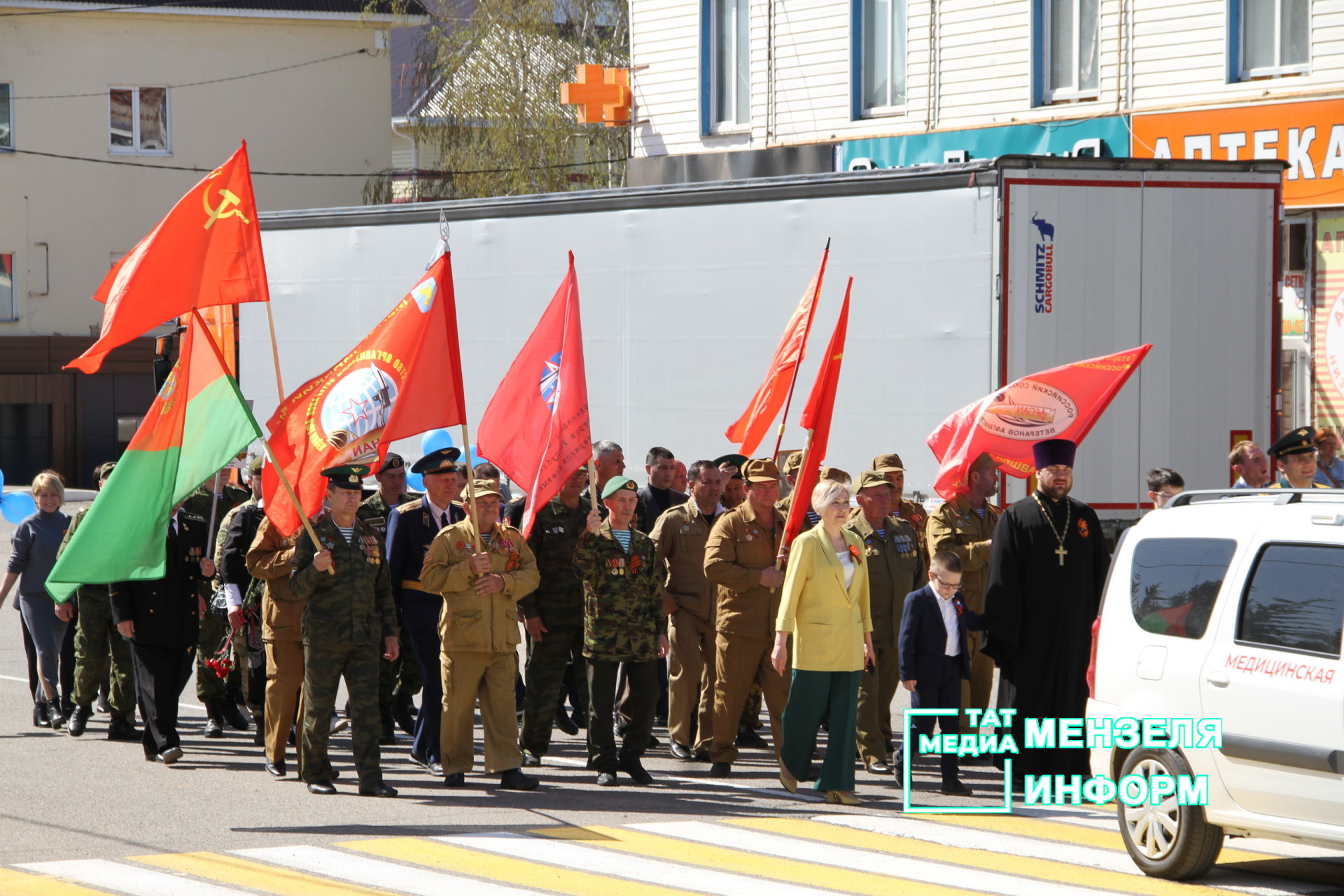 Парад Победы 9 мая в Мензелинске