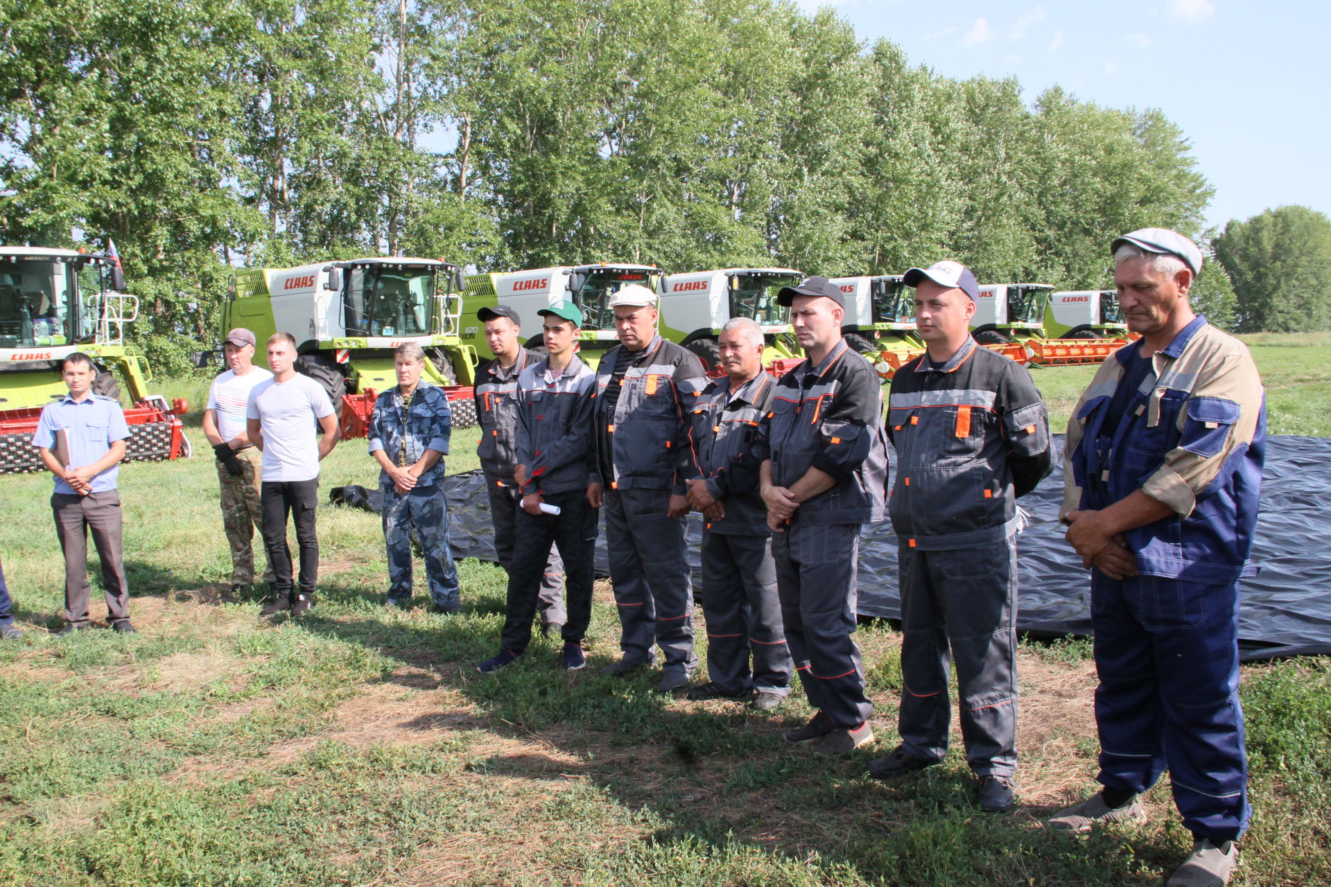 Проверка готовности техники в Мензелинском районе к уборочной кампании