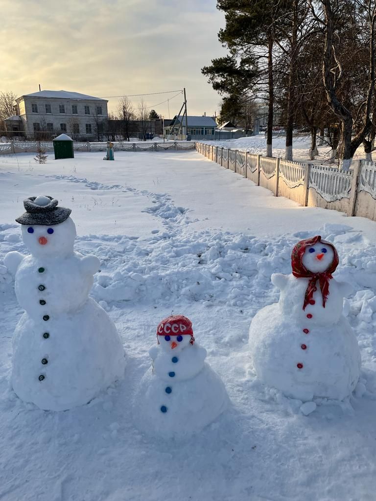 Новогодний Мензелинск прекрасен и днём, и вечером