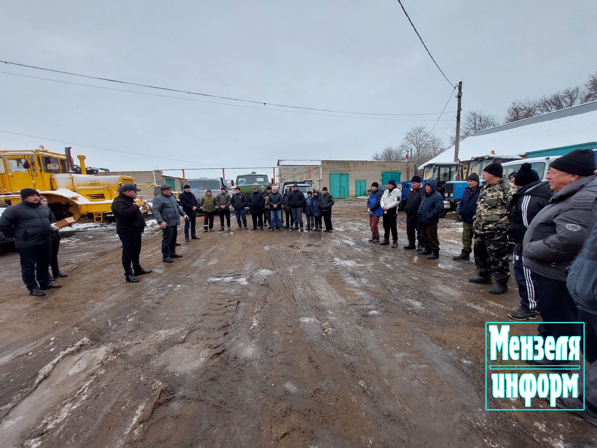 Проверка техники к зимнему периоду в Мензелинске