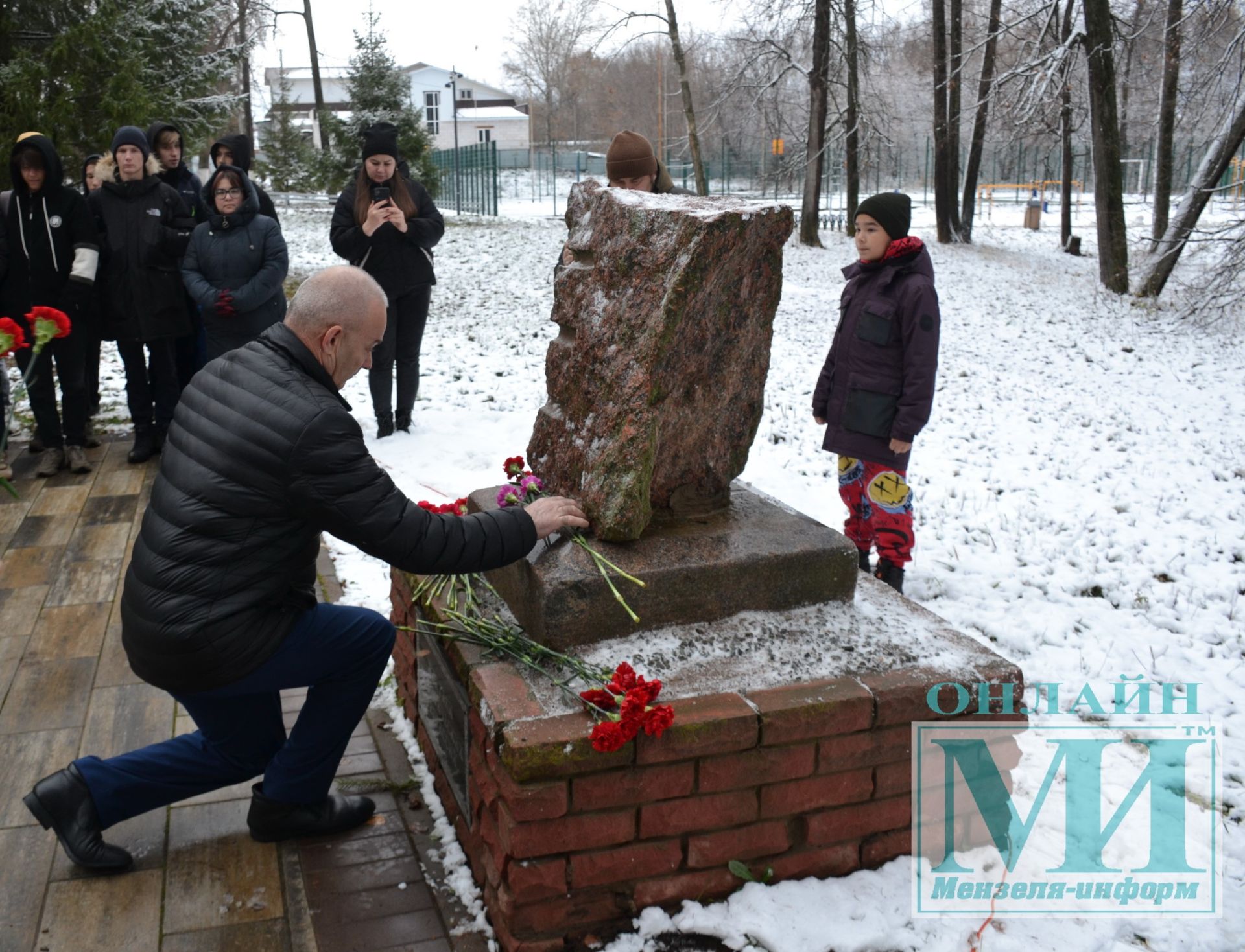 День памяти жертв политических репрессий - напоминает о трагических страницах нашей истории