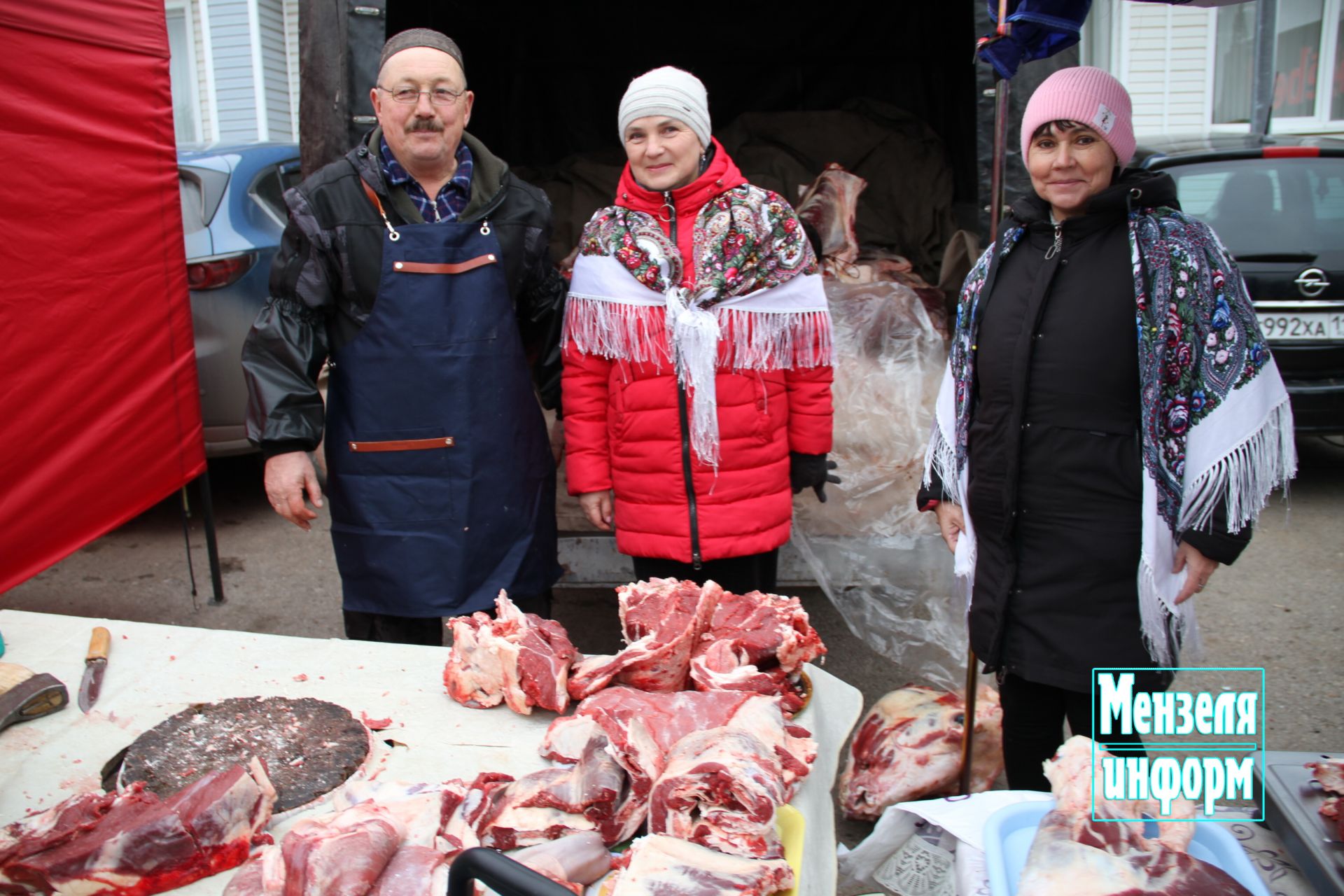 В Мензелинске прошла праздничная ярмарка