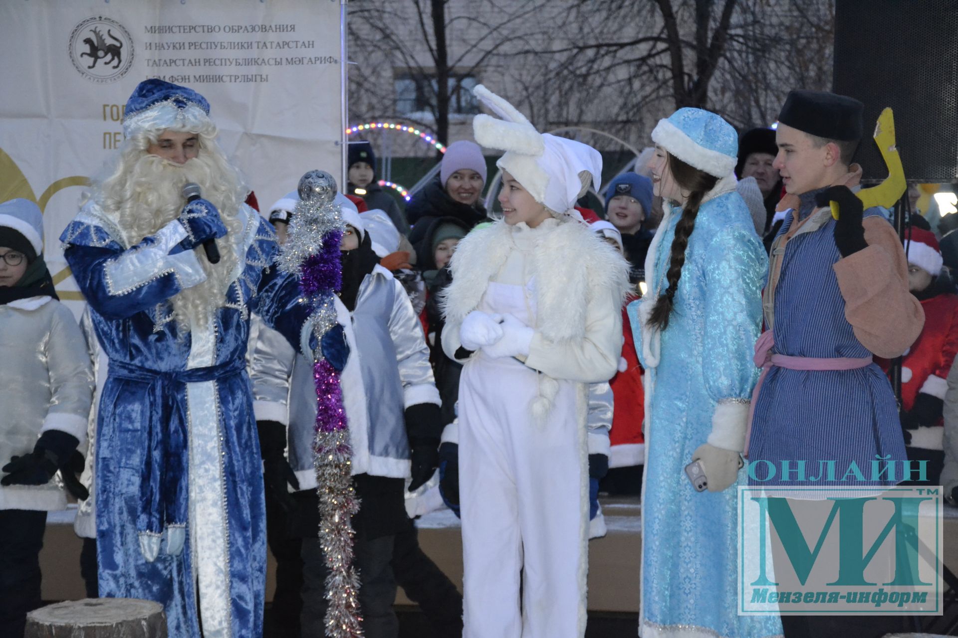 Открытие елки в Школьном сквере Мензелинска