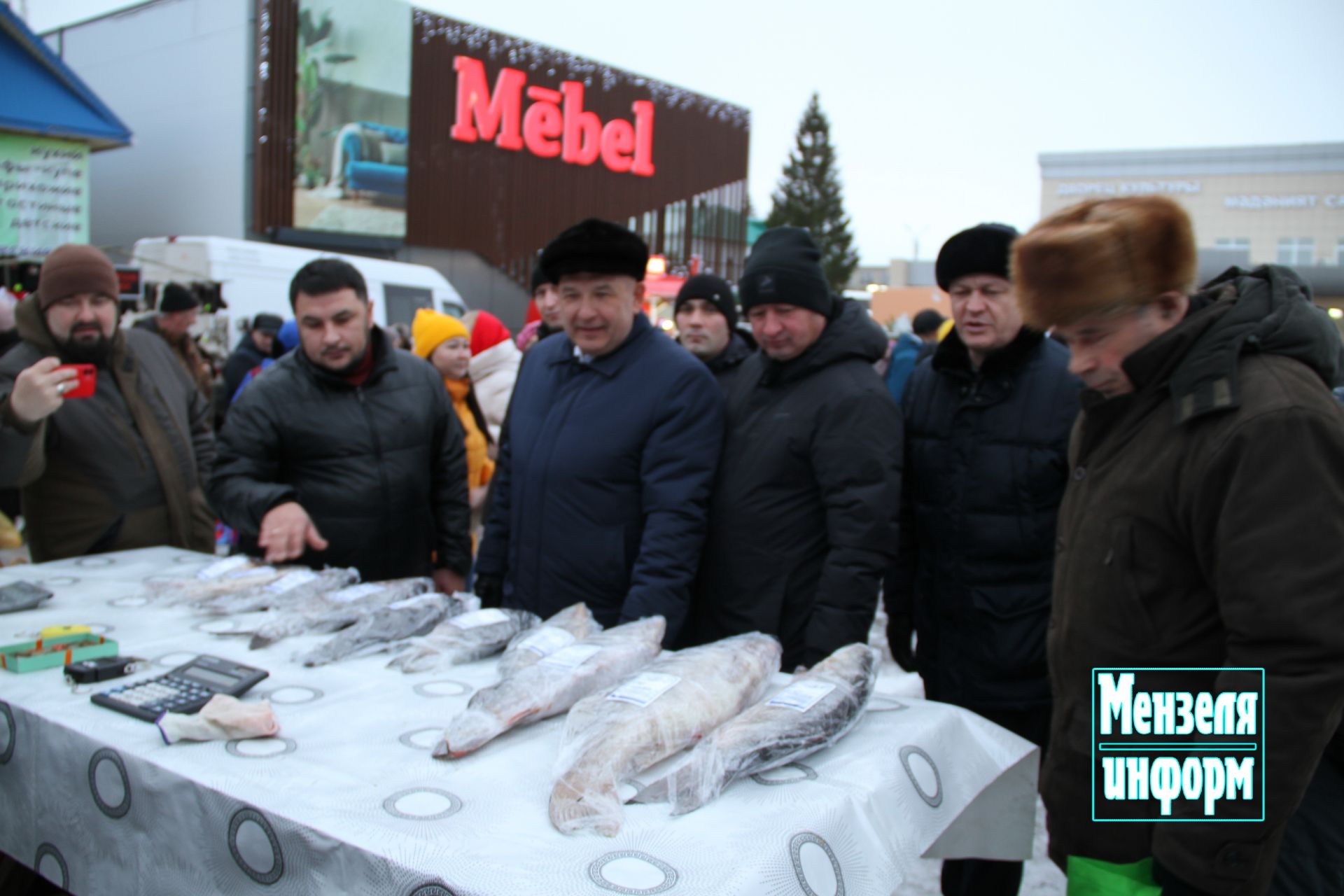 Предновогодняя ярмарка в Мензелинске