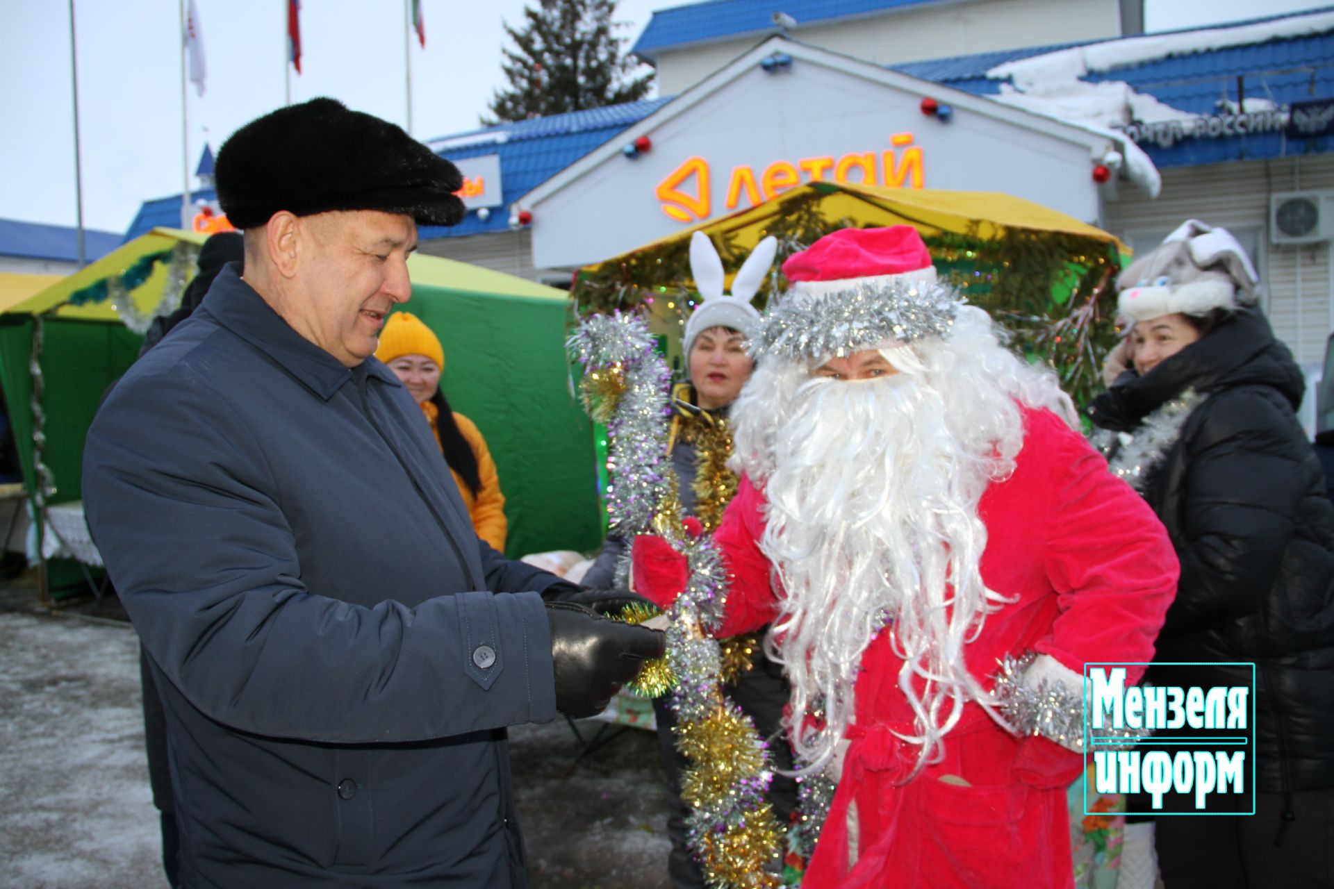 Предновогодняя ярмарка в Мензелинске