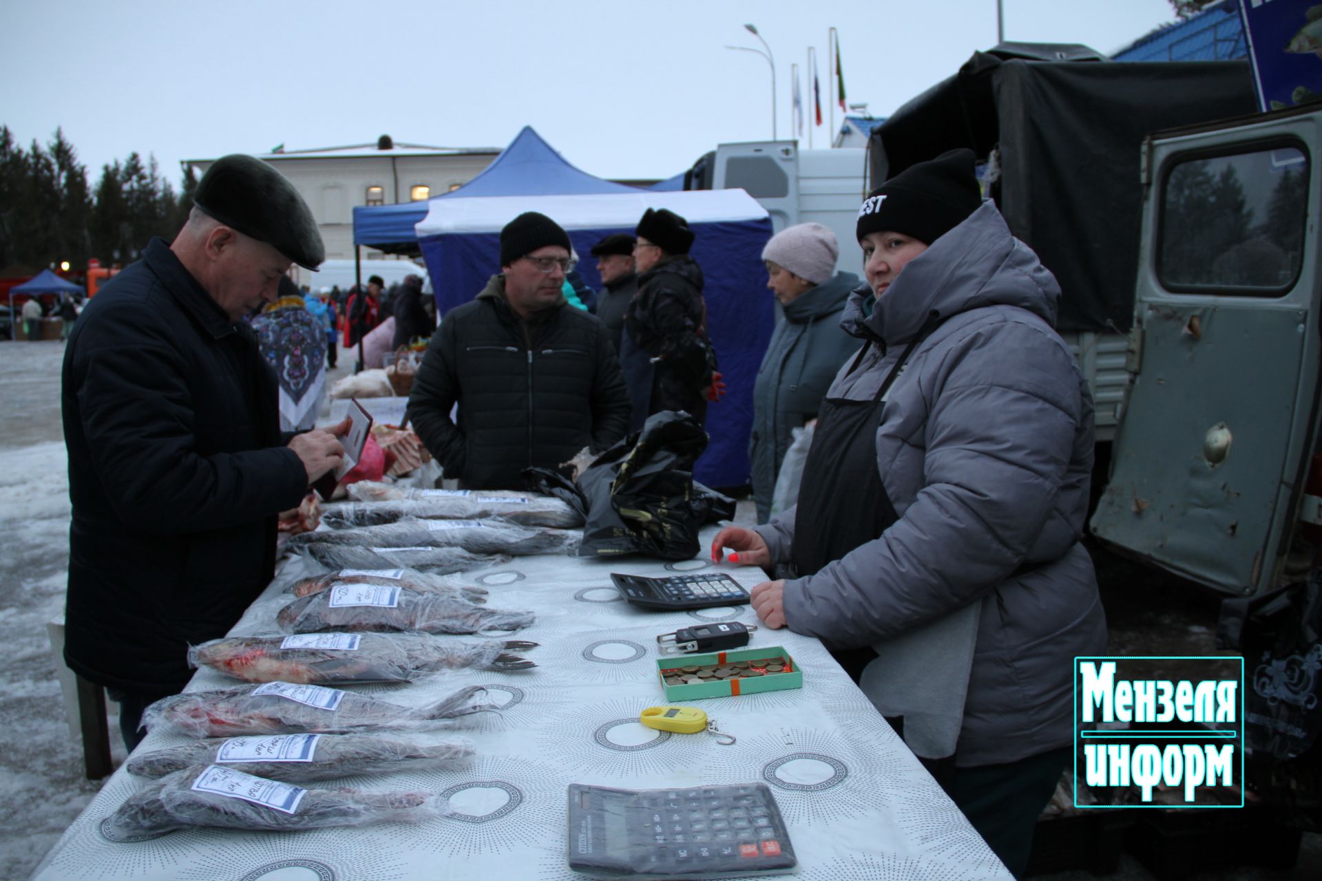 Предновогодняя ярмарка в Мензелинске