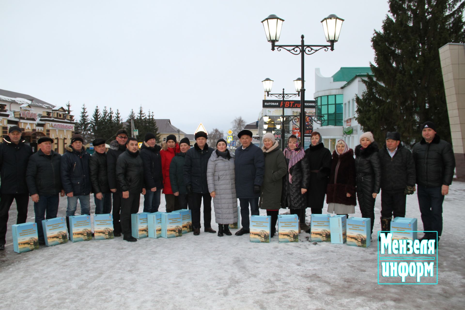 Предновогодняя ярмарка в Мензелинске