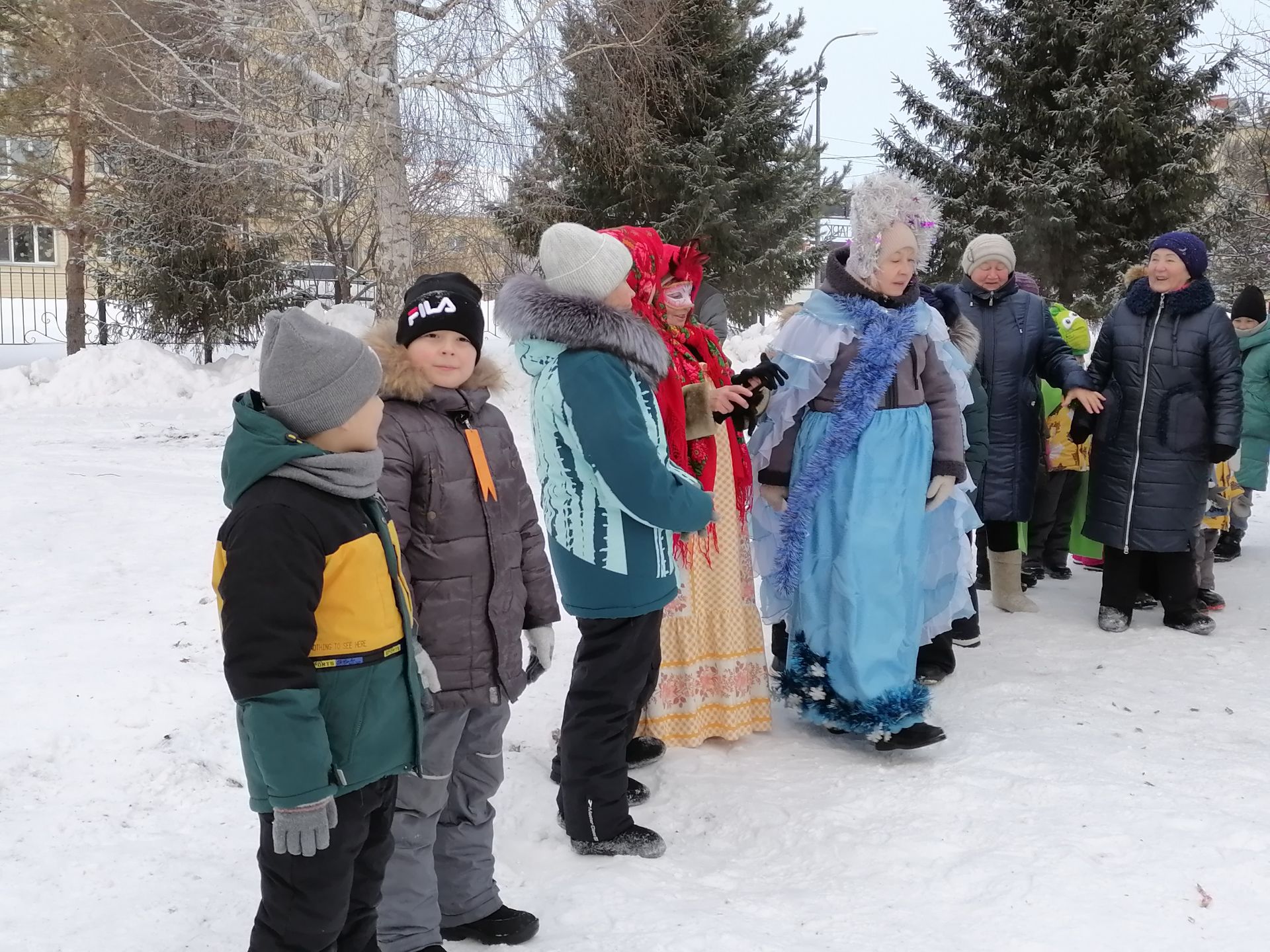 В парке Победы г. Мензелинска прошло новогоднее представление