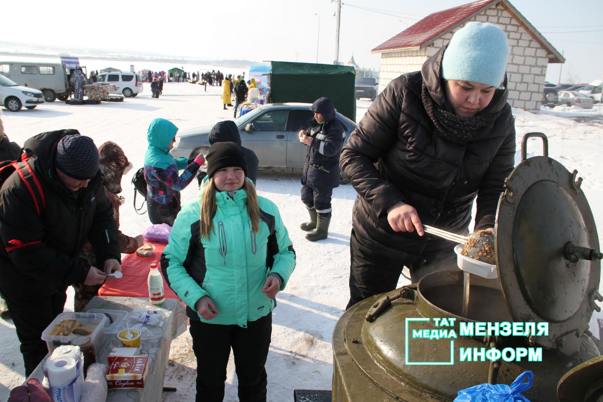 Соревнования по зимней ловле рыбы  и фестиваль ухи в Мензелинске