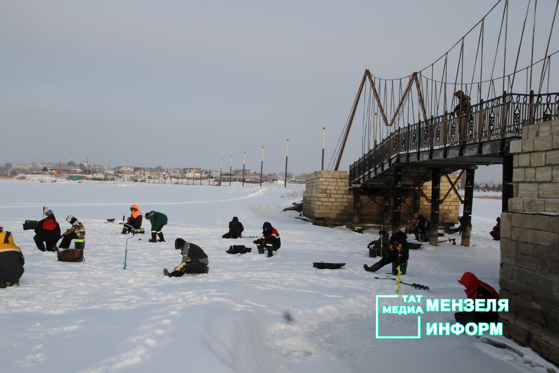 Соревнования по зимней ловле рыбы  и фестиваль ухи в Мензелинске