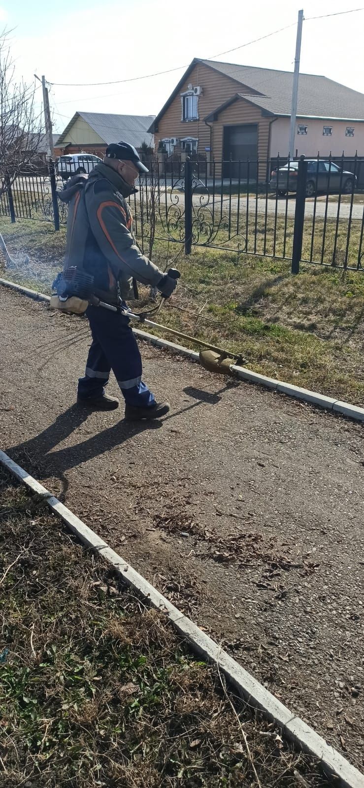 Мензелинцы ударно поработали в санитарно-экологическом двухмесячнике