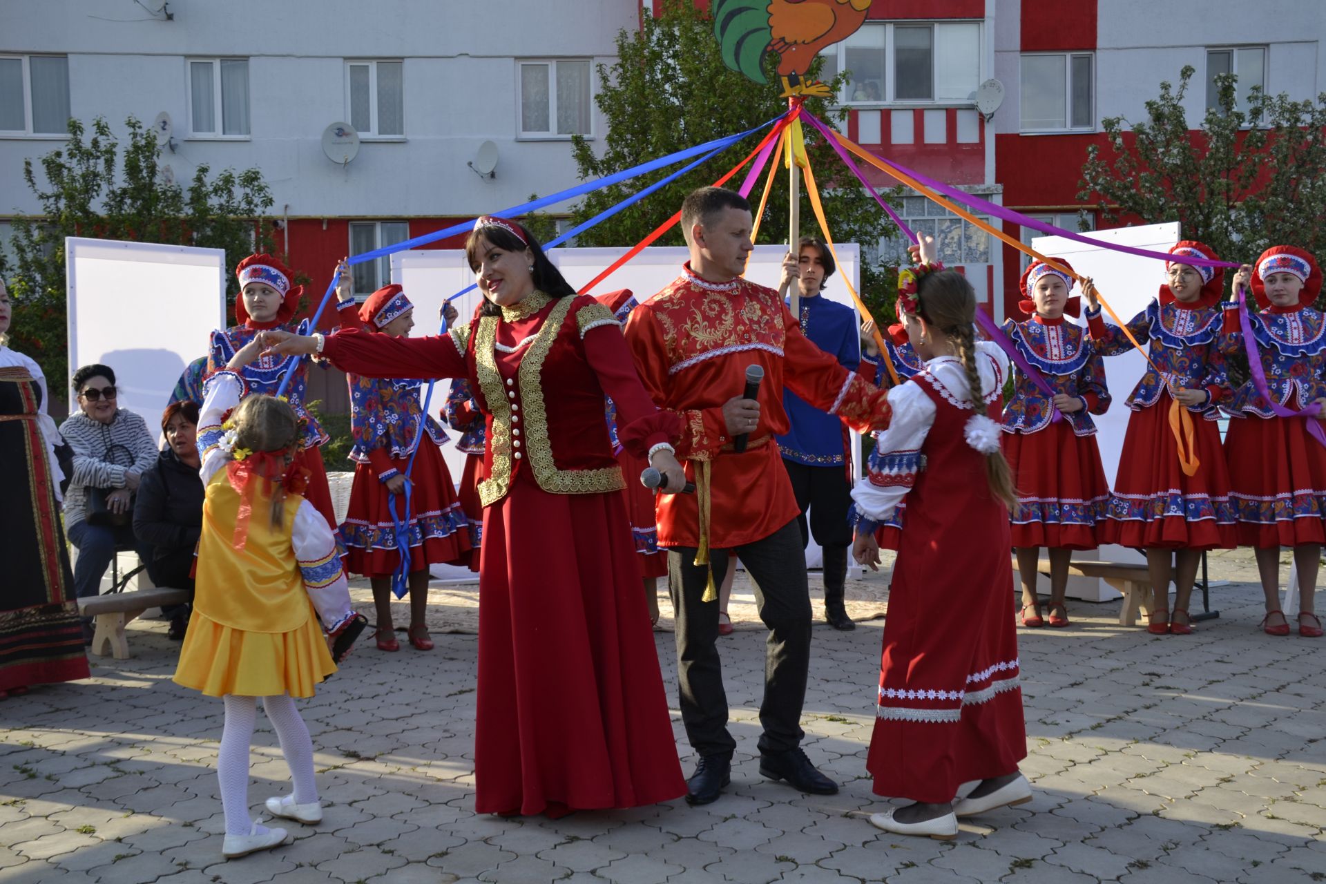 В Мензелинске с размахом отметили праздник, посвященный Дню семьи