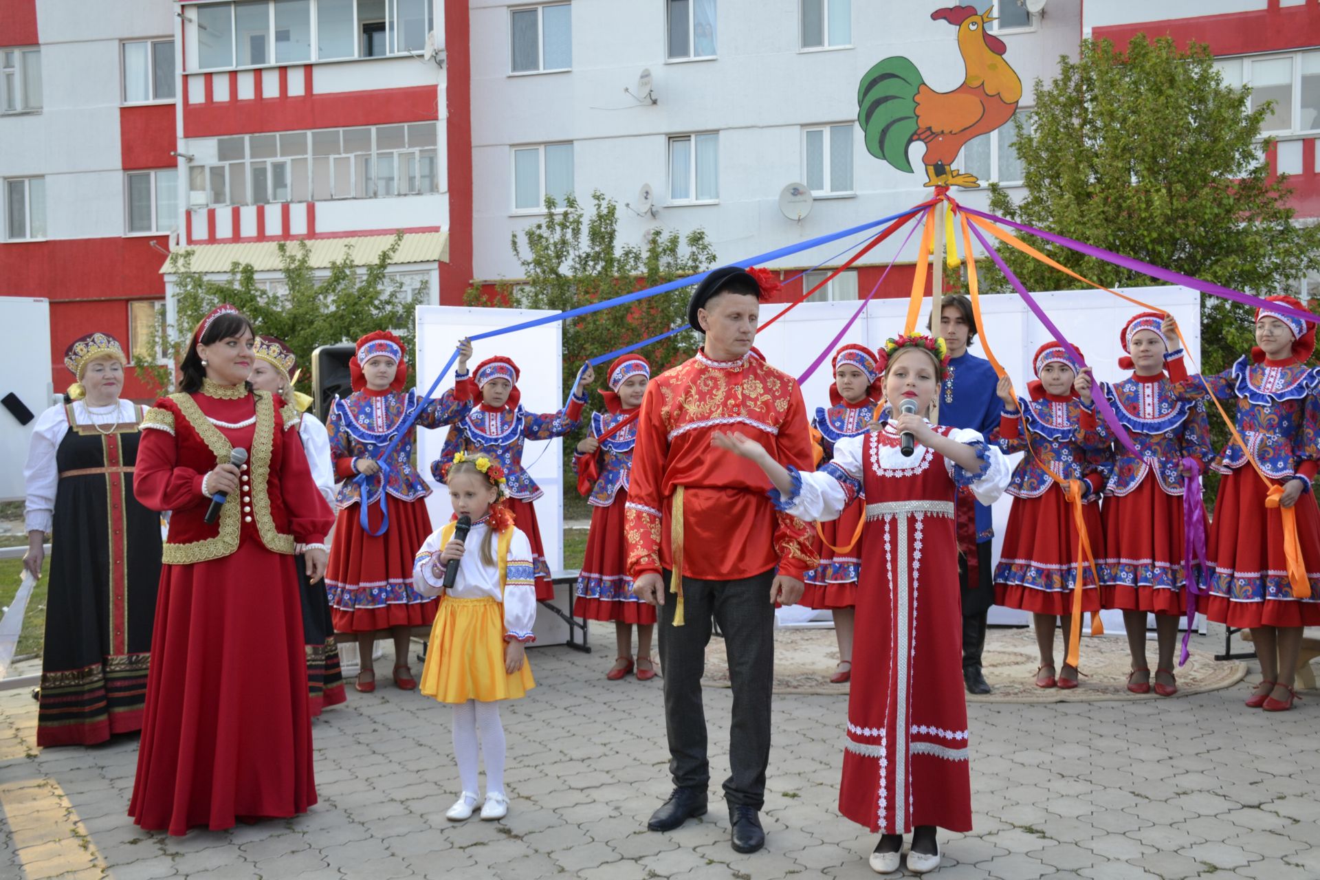 В Мензелинске с размахом отметили праздник, посвященный Дню семьи