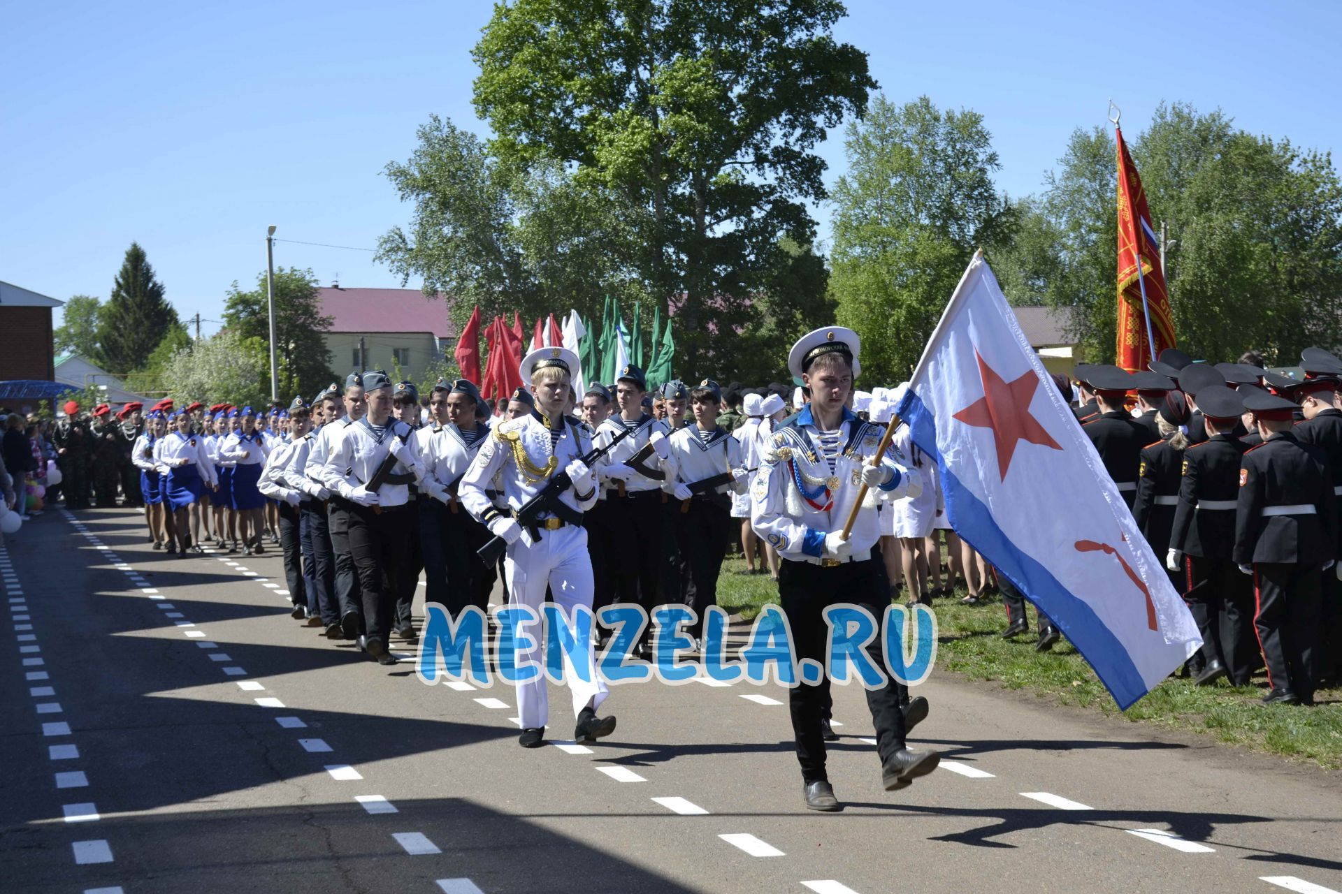 Смотр строевой подготовки на Параде Победы в Мензелинске