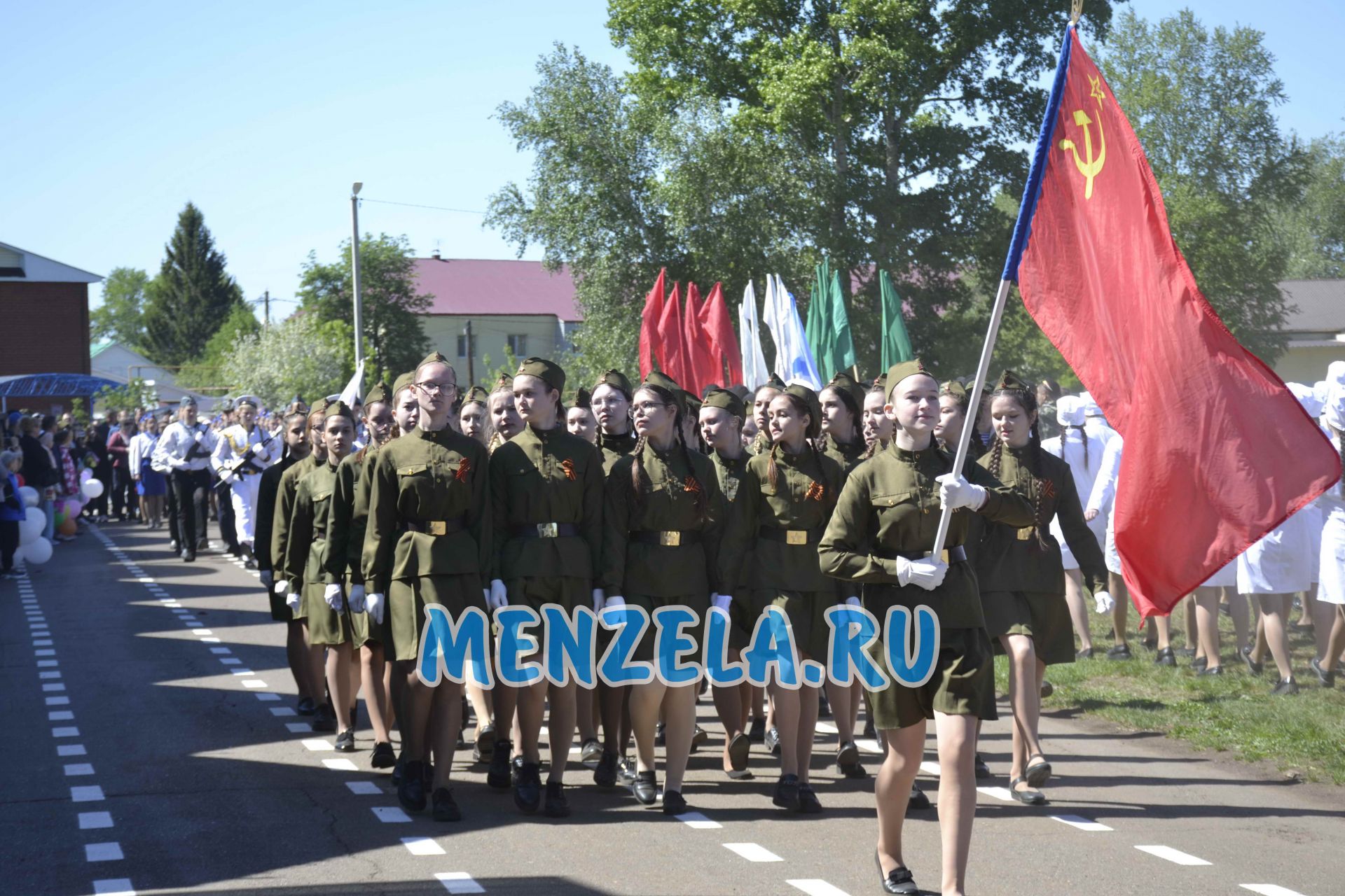 Смотр строевой подготовки на Параде Победы в Мензелинске