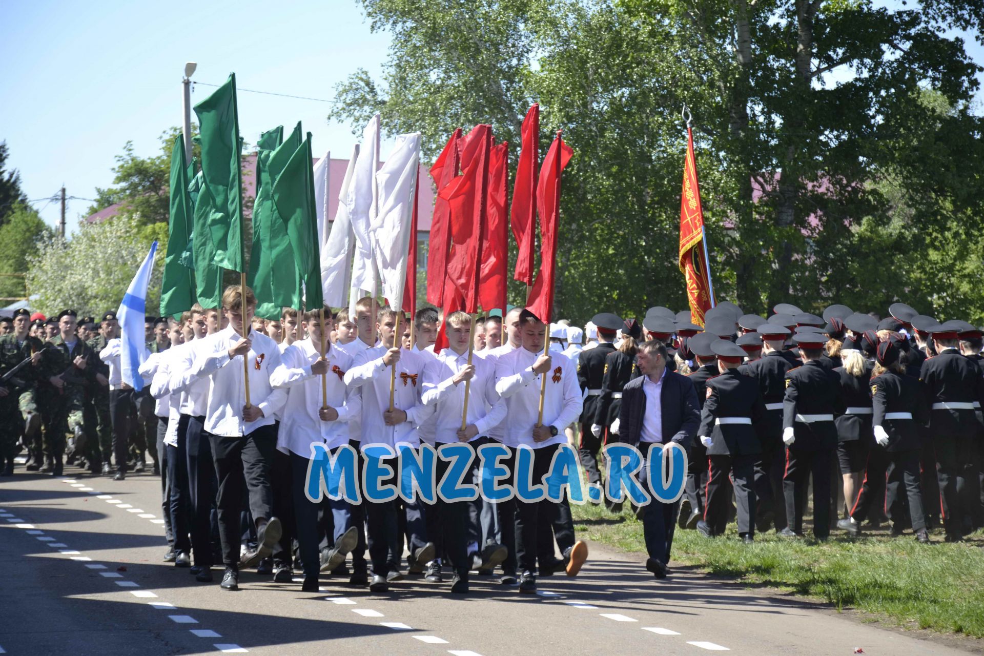 Смотр строевой подготовки на Параде Победы в Мензелинске